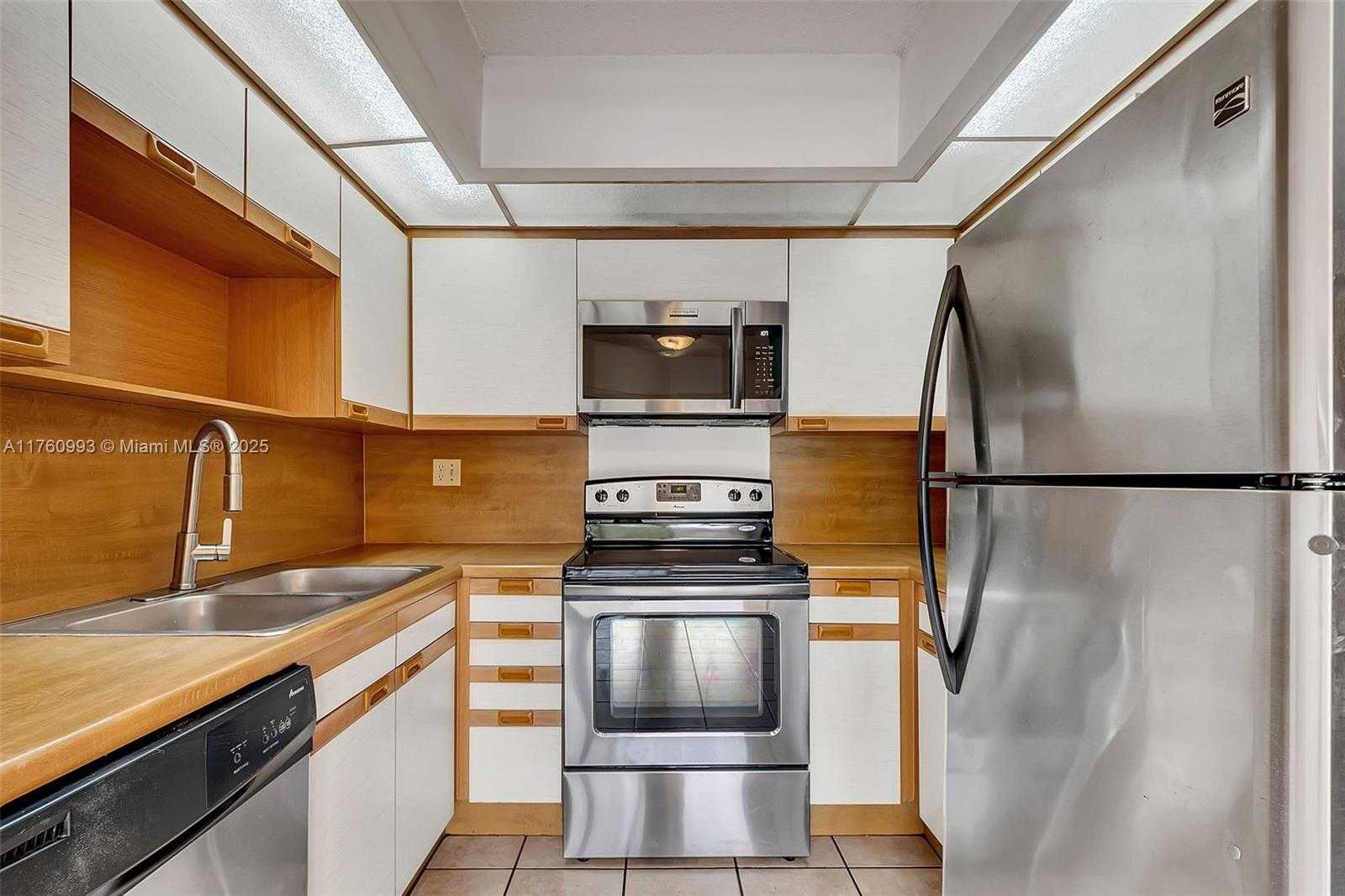 Small Image of 8800 SOUTH WEST 123 CT #J204, Miami Number 15