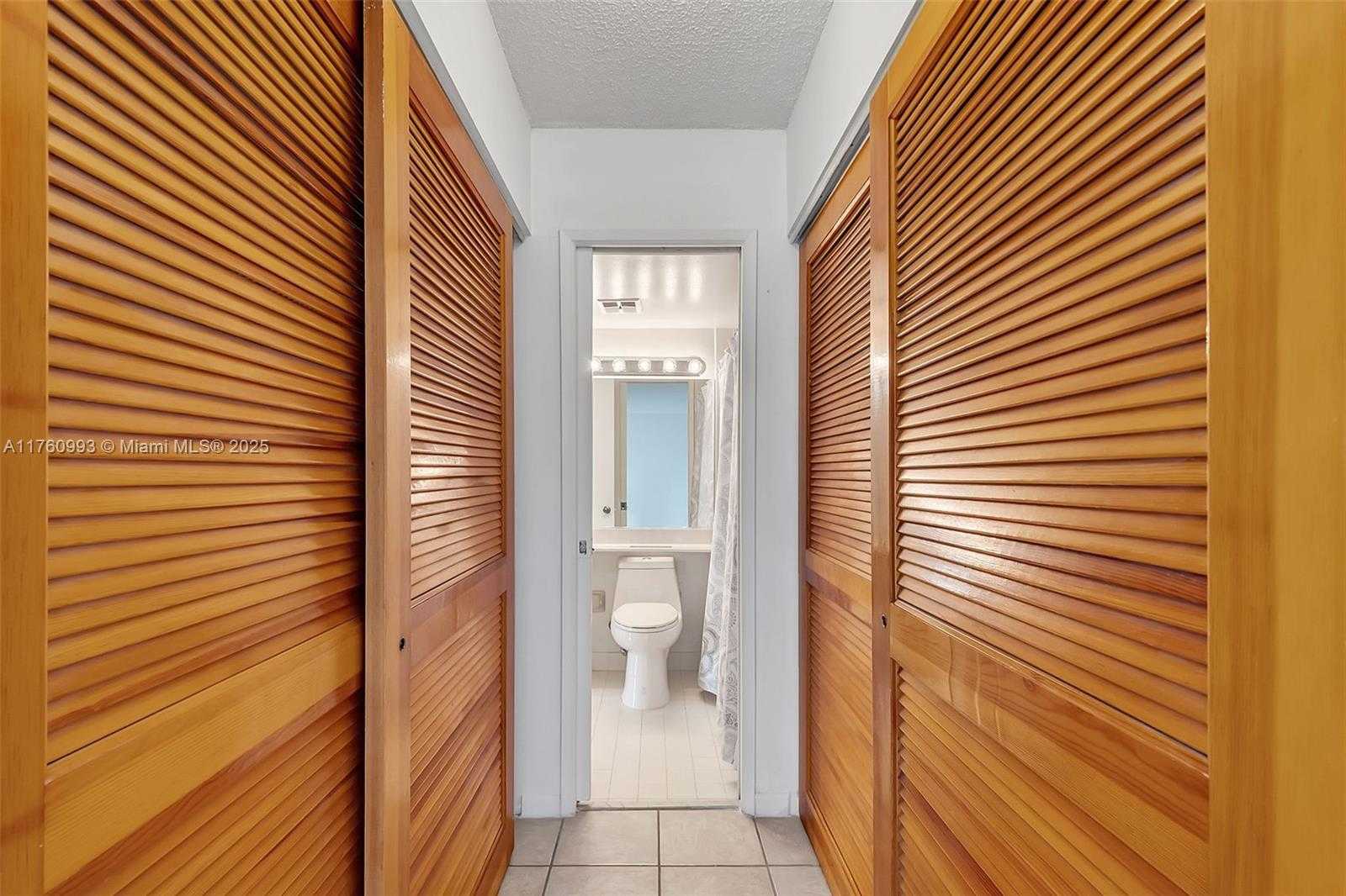 Small Image of 8800 SOUTH WEST 123 CT #J204, Miami Number 20