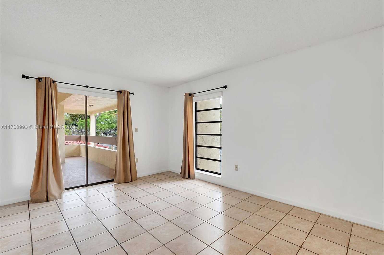 Small Image of 8800 SOUTH WEST 123 CT #J204, Miami Number 25