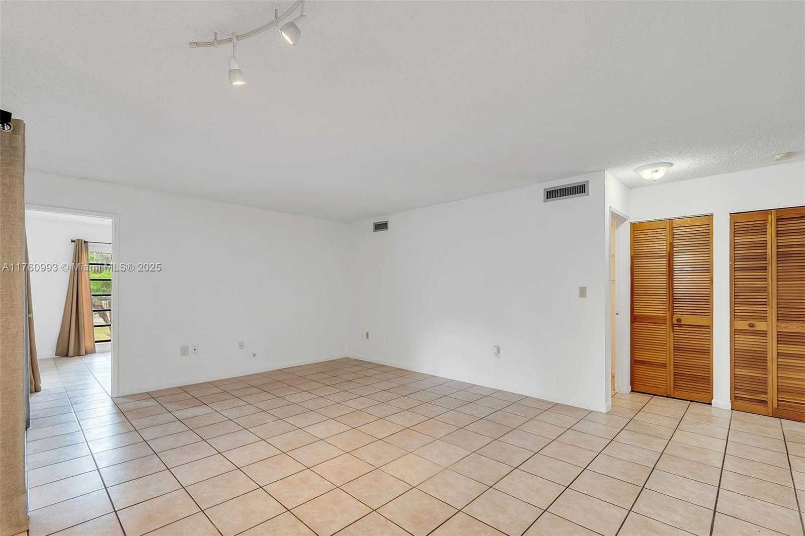 Small Image of 8800 SOUTH WEST 123 CT #J204, Miami Number 8