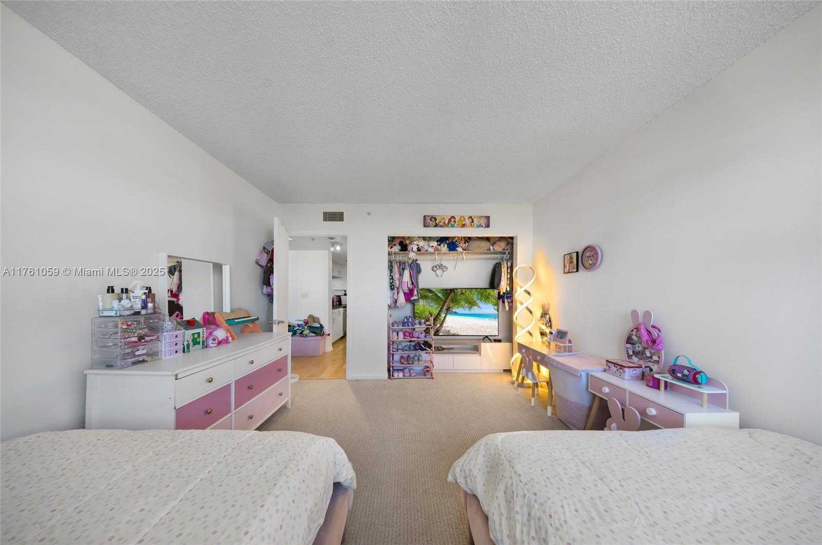 Small Image of 650 WEST AVE #704, Miami Beach Number 11