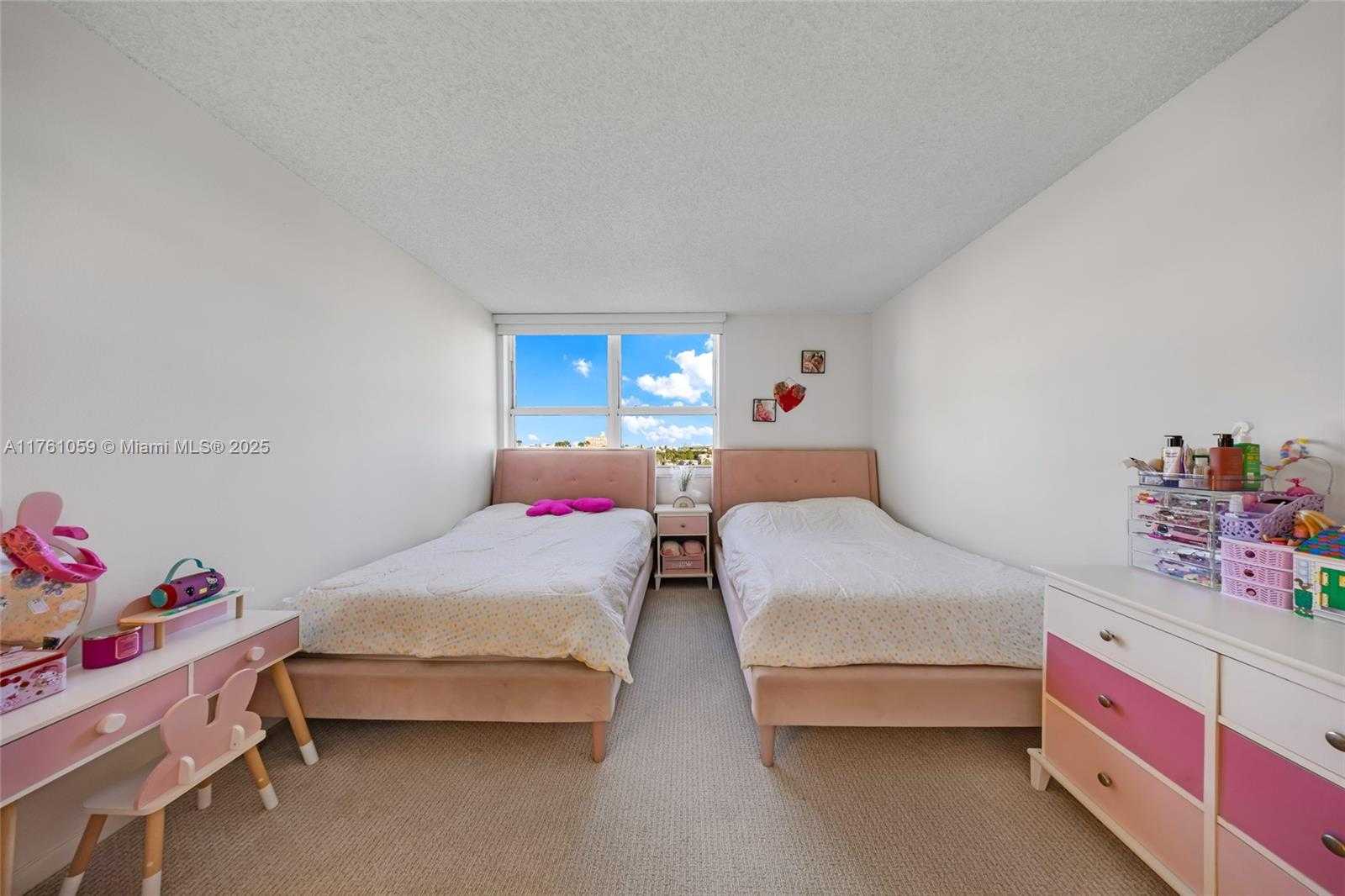 Small Image of 650 WEST AVE #704, Miami Beach Number 12
