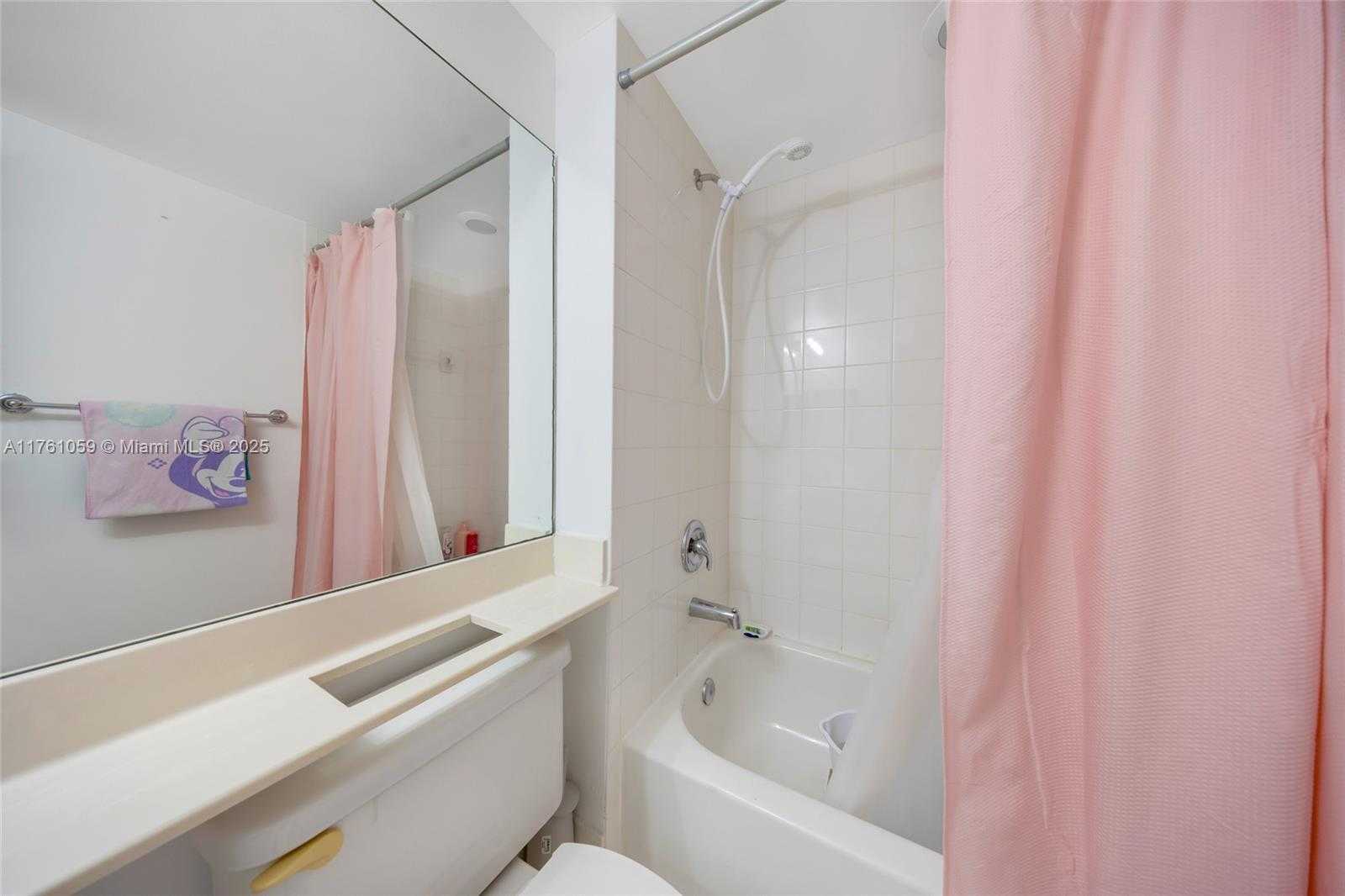 Small Image of 650 WEST AVE #704, Miami Beach Number 15