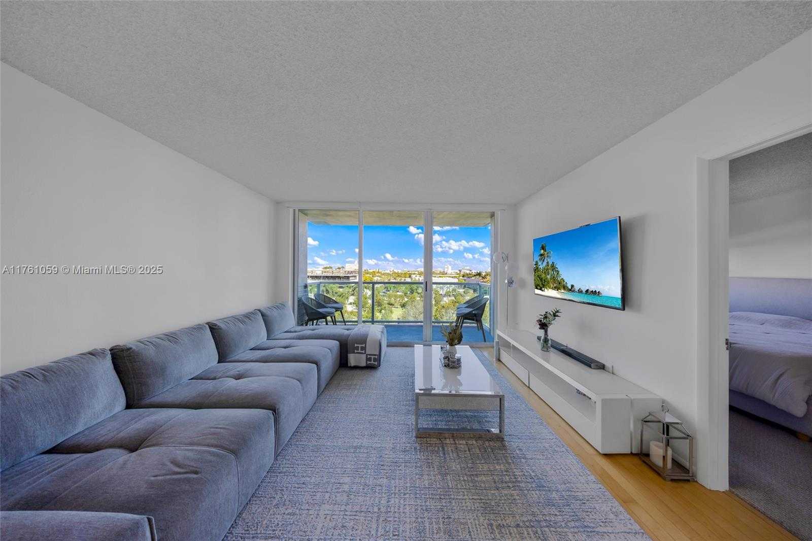 Small Image of 650 WEST AVE #704, Miami Beach Number 4