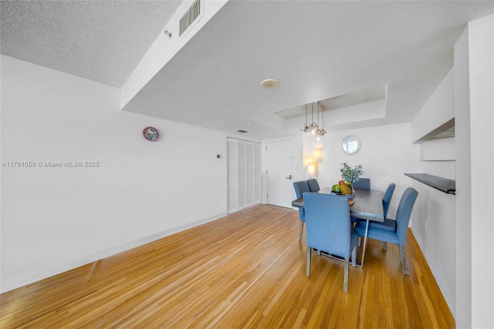 Small Image of 650 WEST AVE #704, Miami Beach Number 7