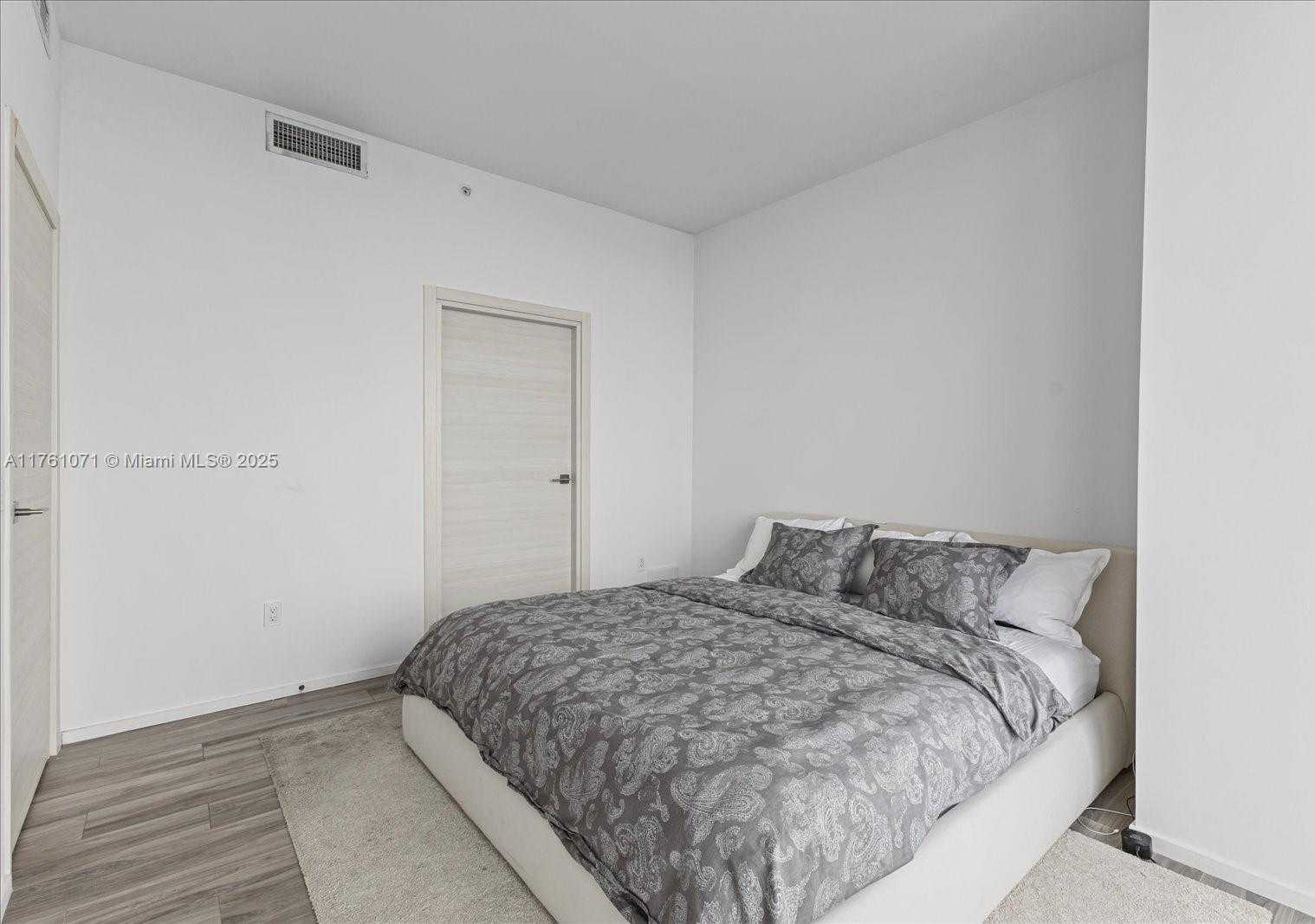 Small Image of 801 SOUTH MIAMI AVE #5509, Miami Number 15