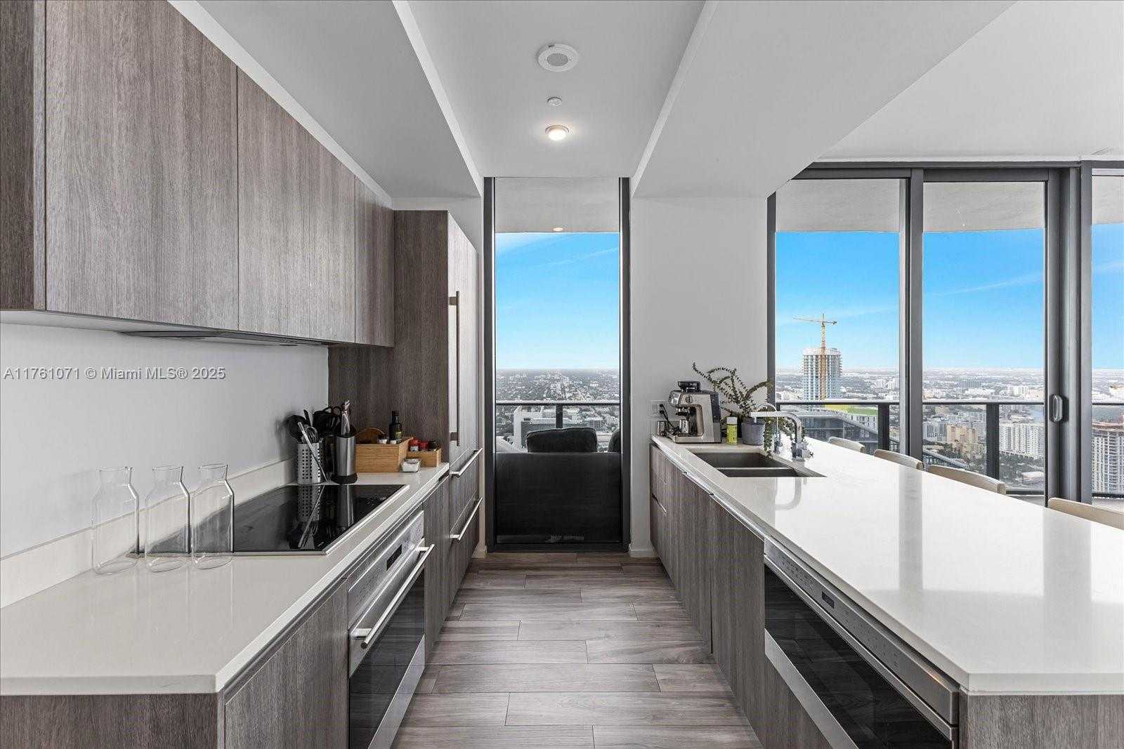 Small Image of 801 SOUTH MIAMI AVE #5509, Miami Number 19