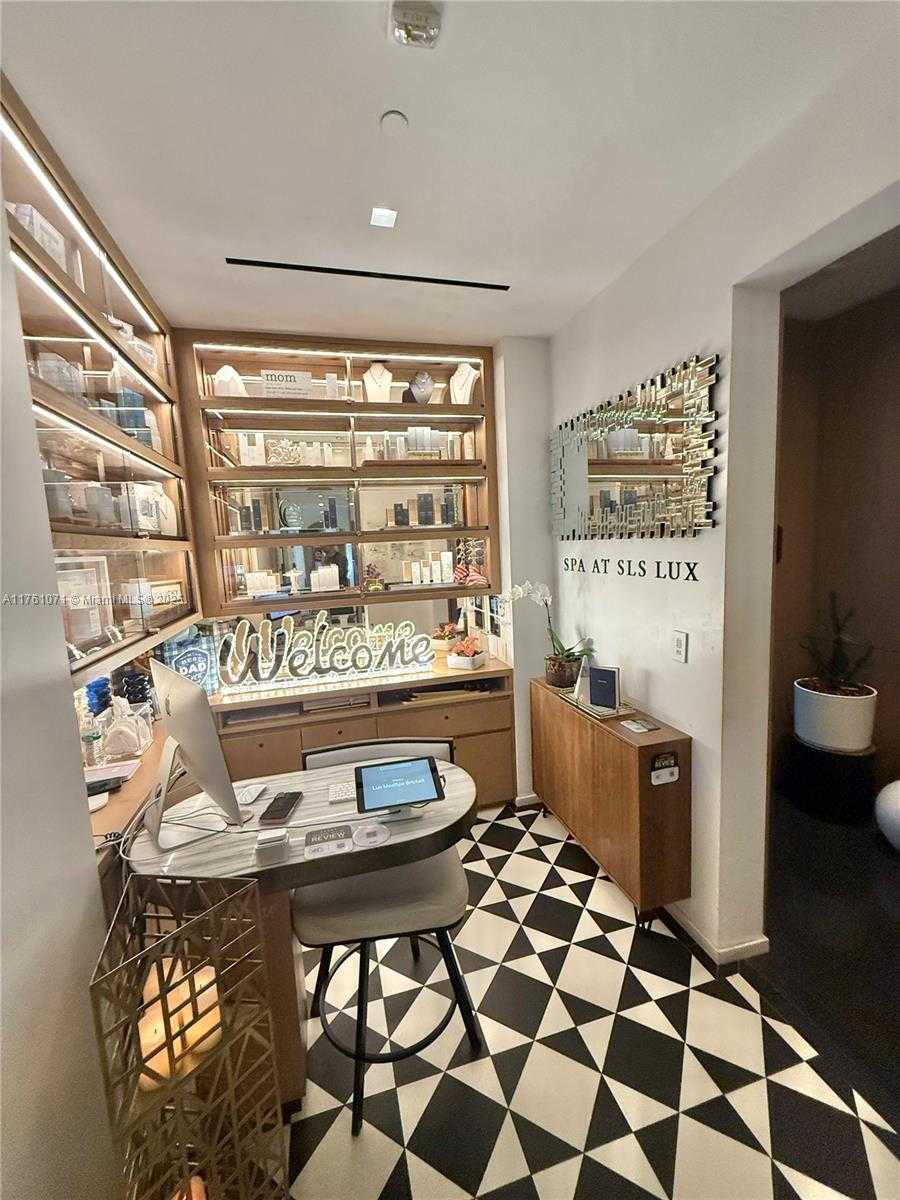 Small Image of 801 SOUTH MIAMI AVE #5509, Miami Number 30
