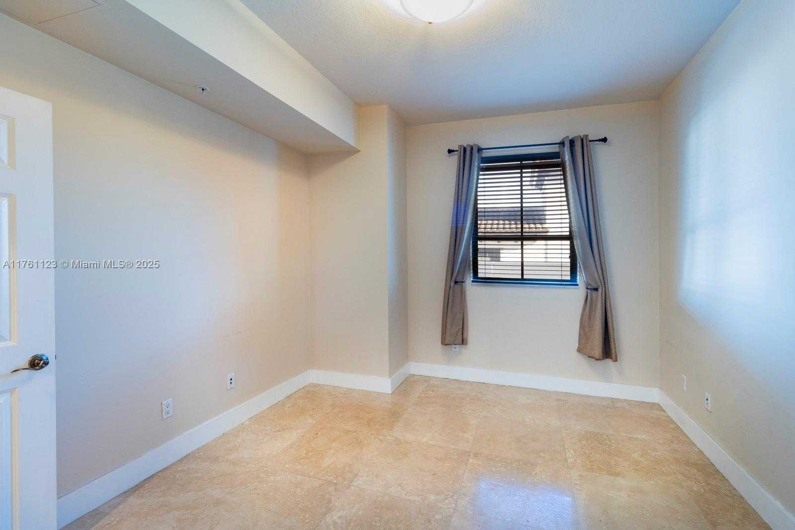 Small Image of 8390 SOUTH WEST 72ND AVE #609, Miami Number 10