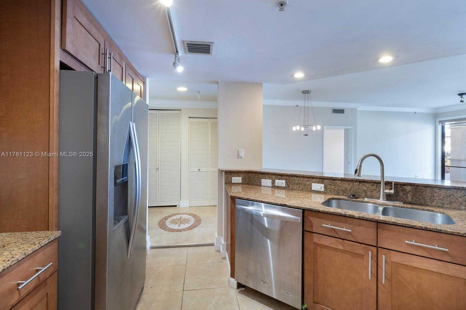 Small Image of 8390 SOUTH WEST 72ND AVE #609, Miami Number 7