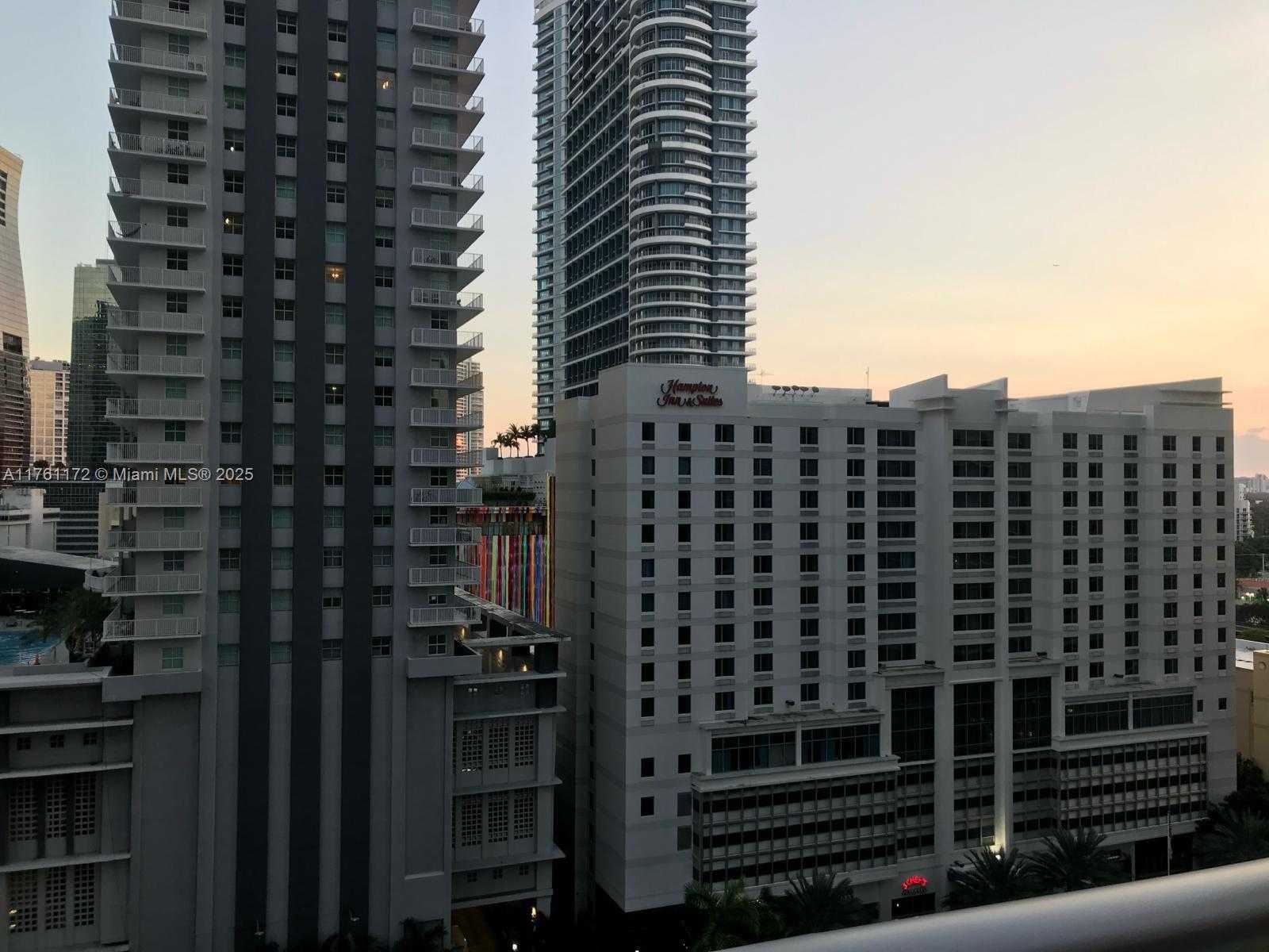Small Image of 1100 SOUTH MIAMI AVE #1103, Miami Number 14