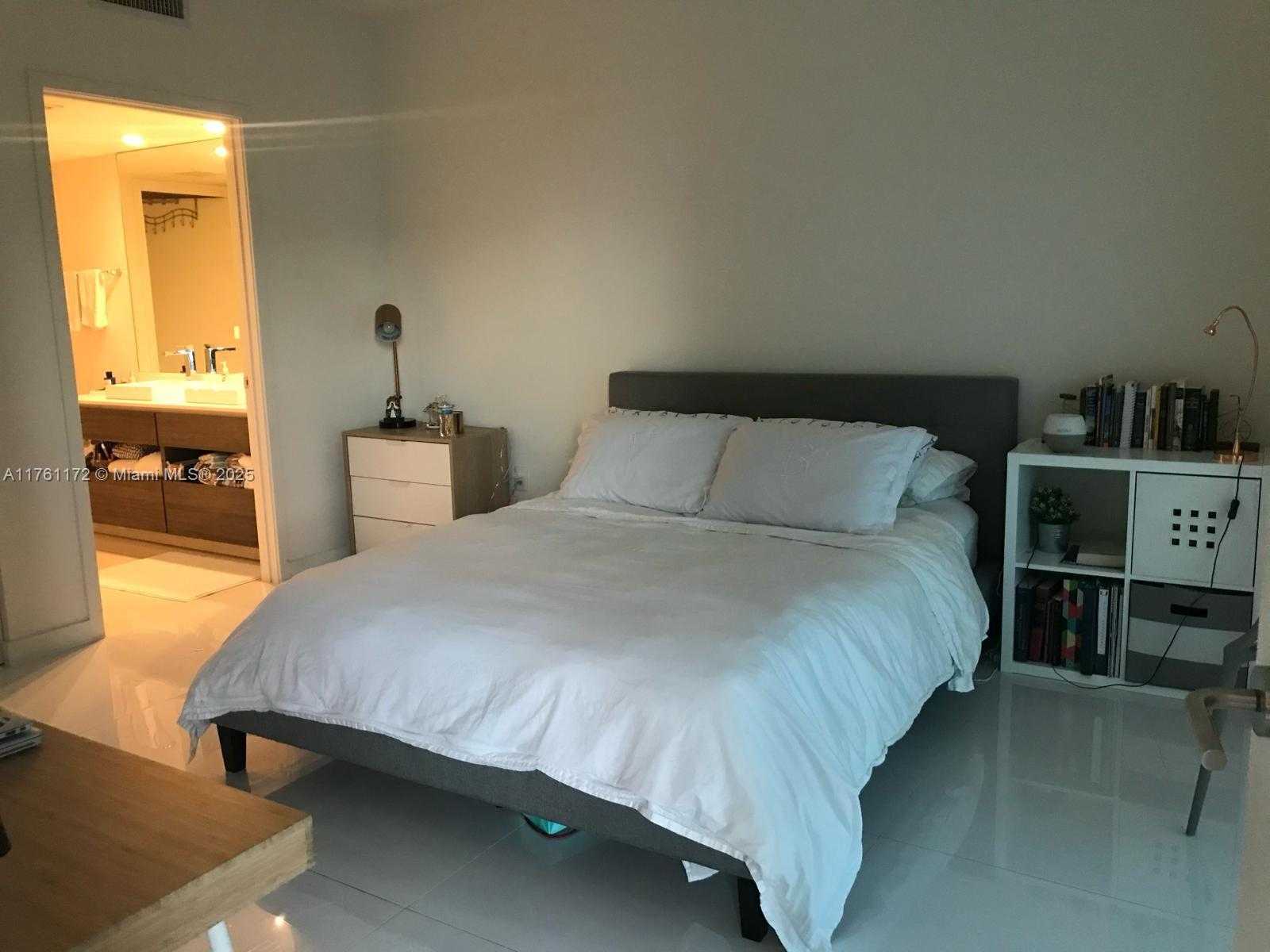 Small Image of 1100 SOUTH MIAMI AVE #1103, Miami Number 20