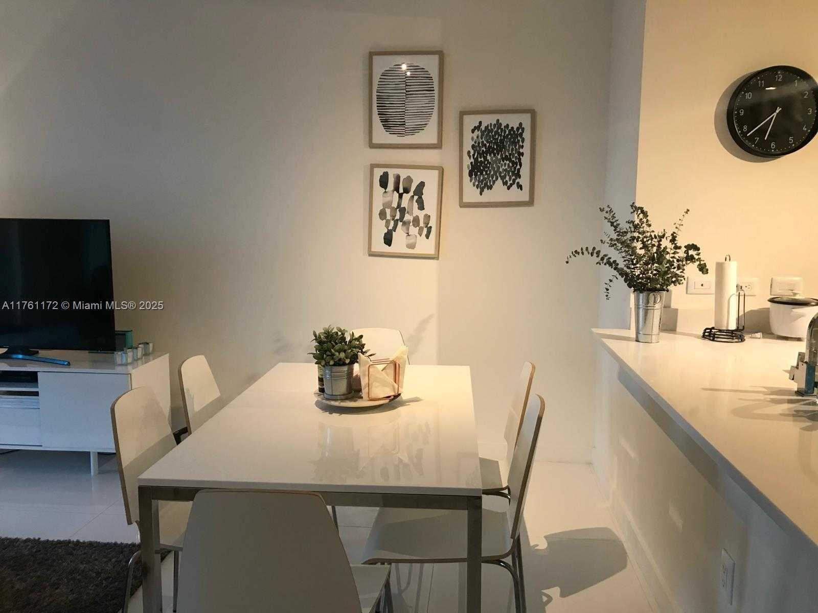 Small Image of 1100 SOUTH MIAMI AVE #1103, Miami Number 3