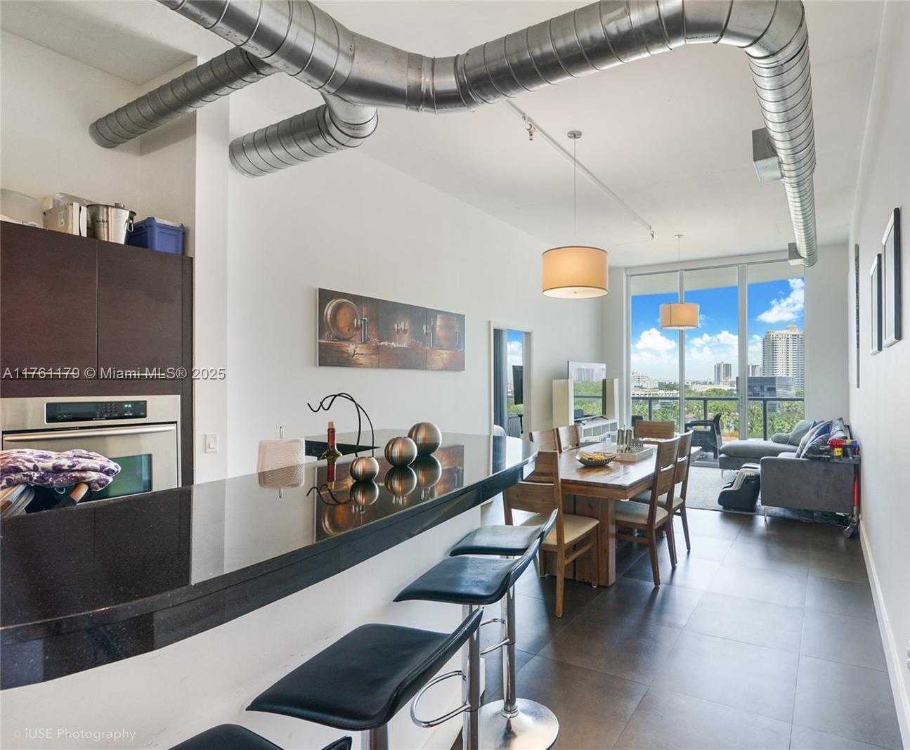 Small Image of 3029 NORTH EAST 188TH ST #818, Aventura Number 4