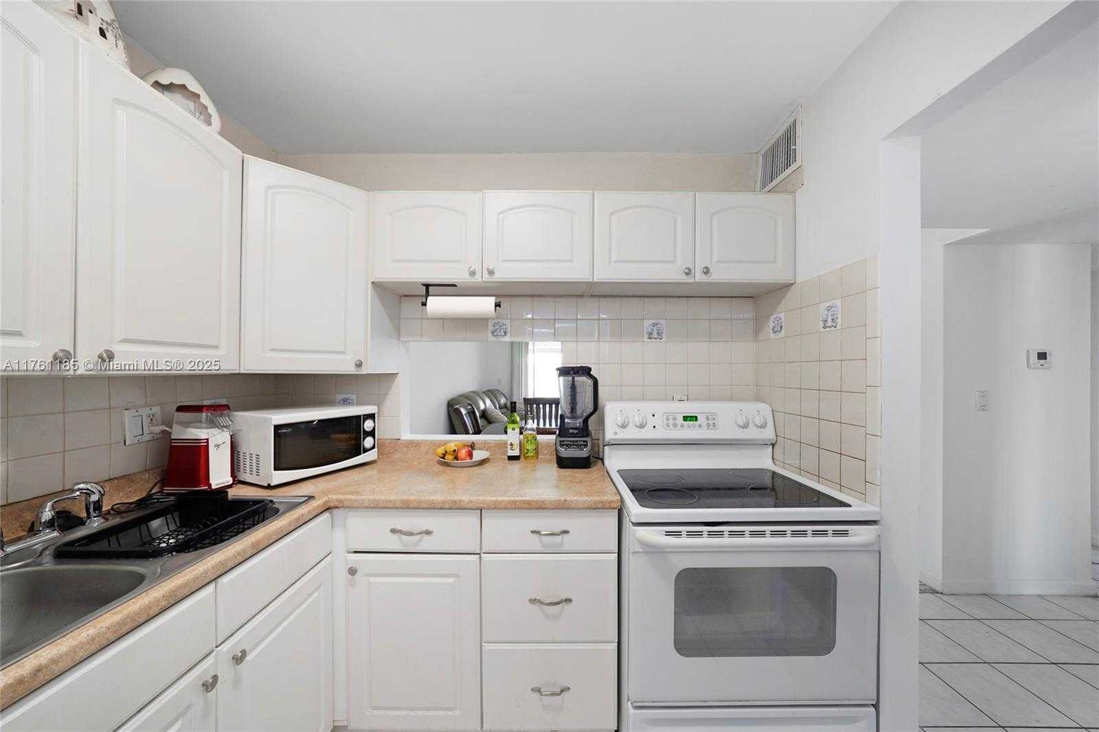 Small Image of 3500 SOUTH WEST NATURA BLVD #307, Deerfield Beach Number 8