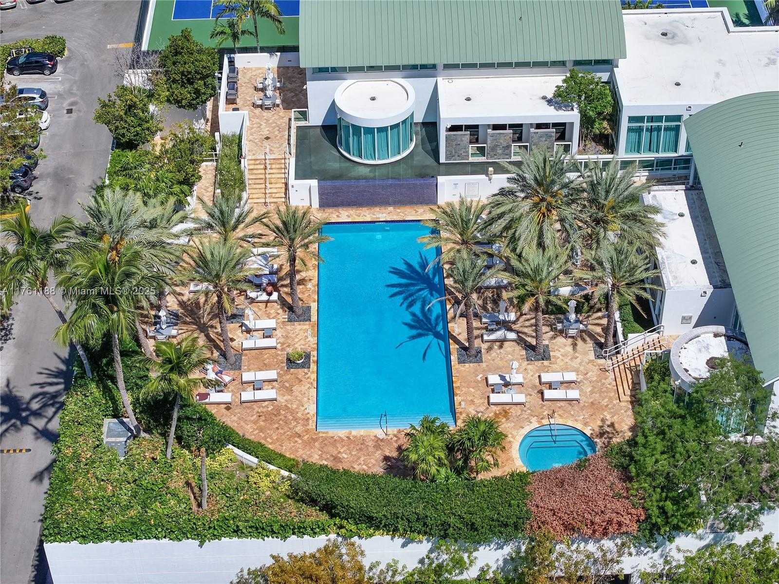 Small Image of 3301 NORTH EAST 183RD ST #PH04, Aventura Number 32
