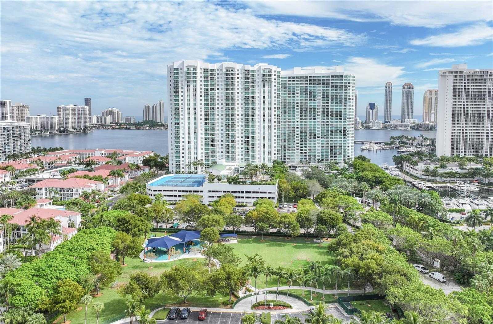 Small Image of 3301 NORTH EAST 183RD ST #PH04, Aventura Number 44