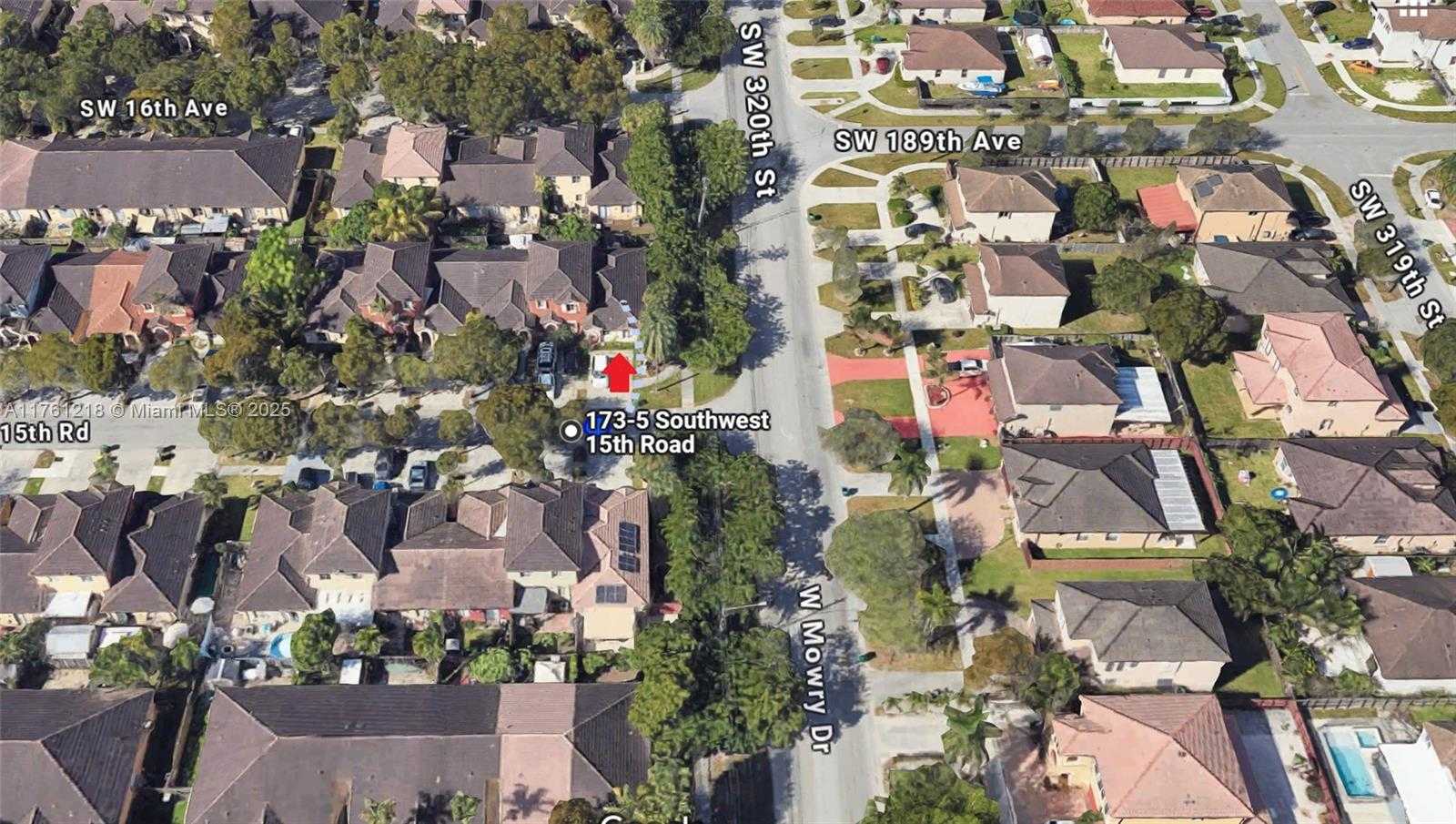 Small Image of 4 SOUTH WEST 15TH RD #4, Homestead Number 4