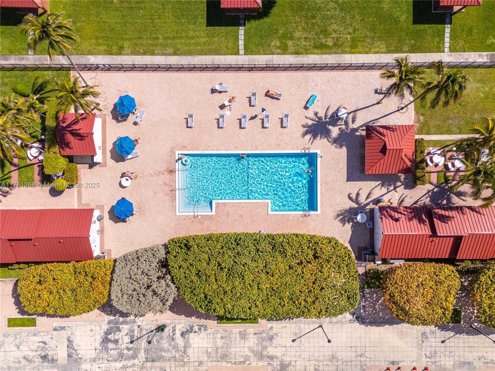 Small Image of 2555 COLLINS AVE #2104, Miami Beach Number 30