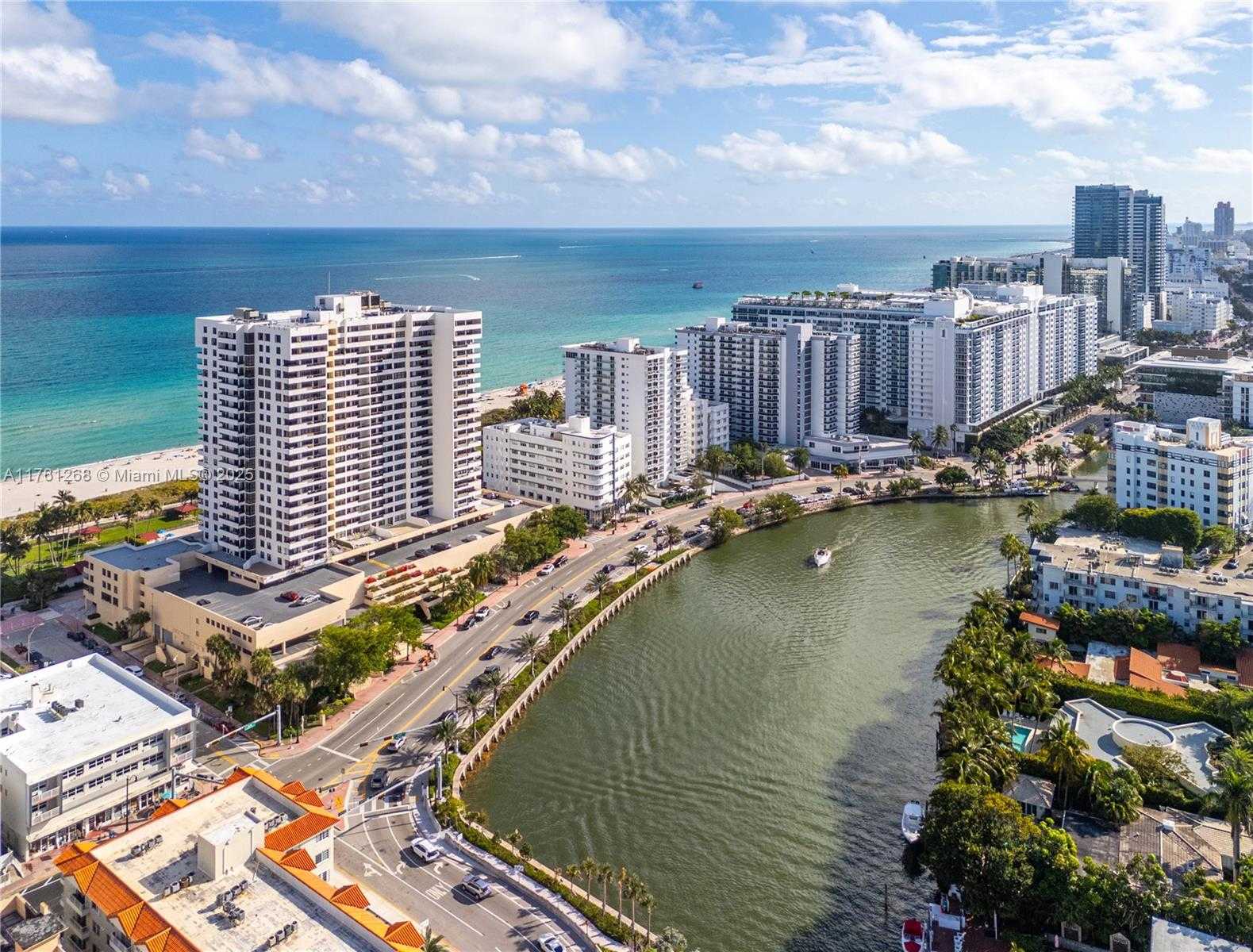 Small Image of 2555 COLLINS AVE #2104, Miami Beach Number 31