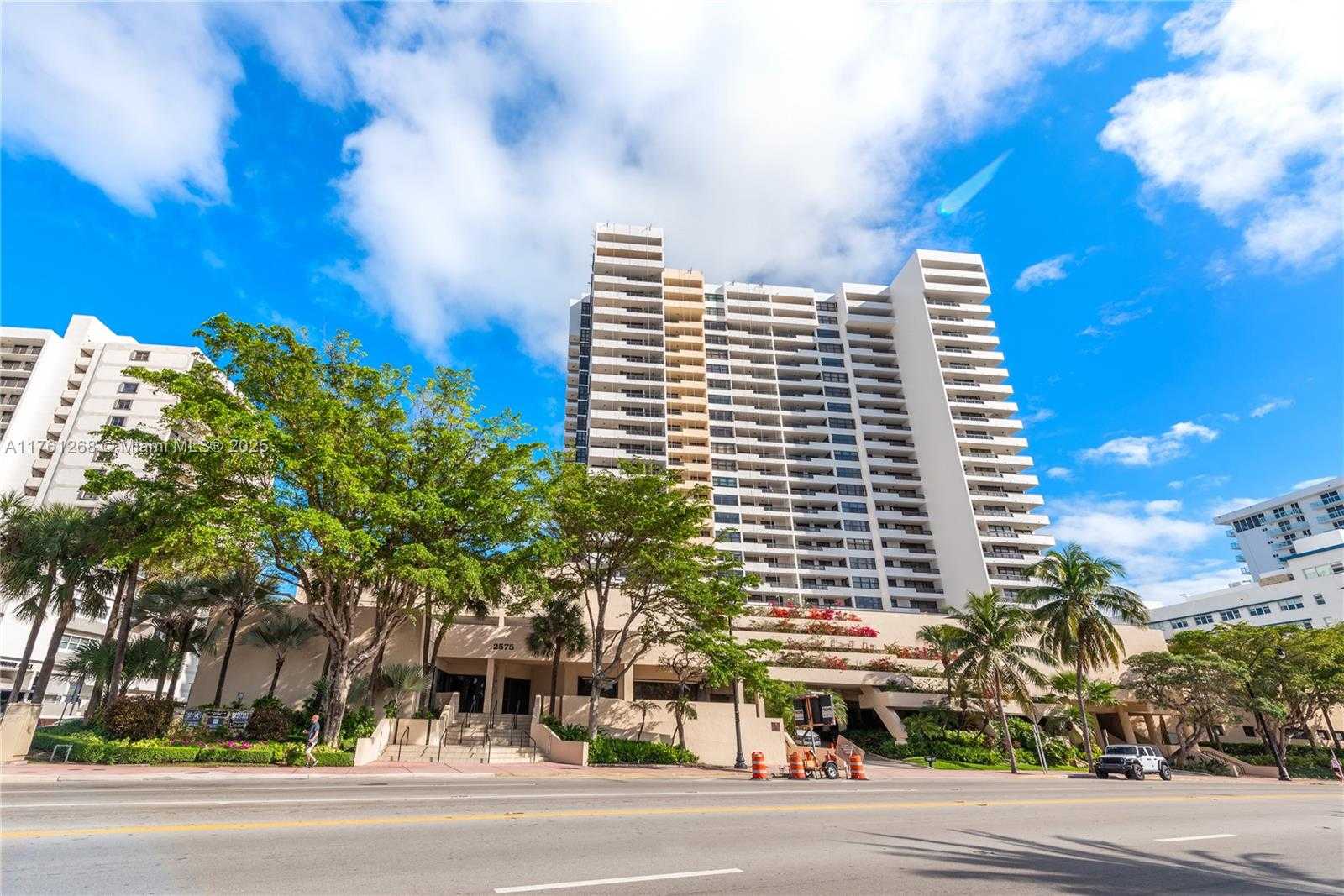 Small Image of 2555 COLLINS AVE #2104, Miami Beach Number 38