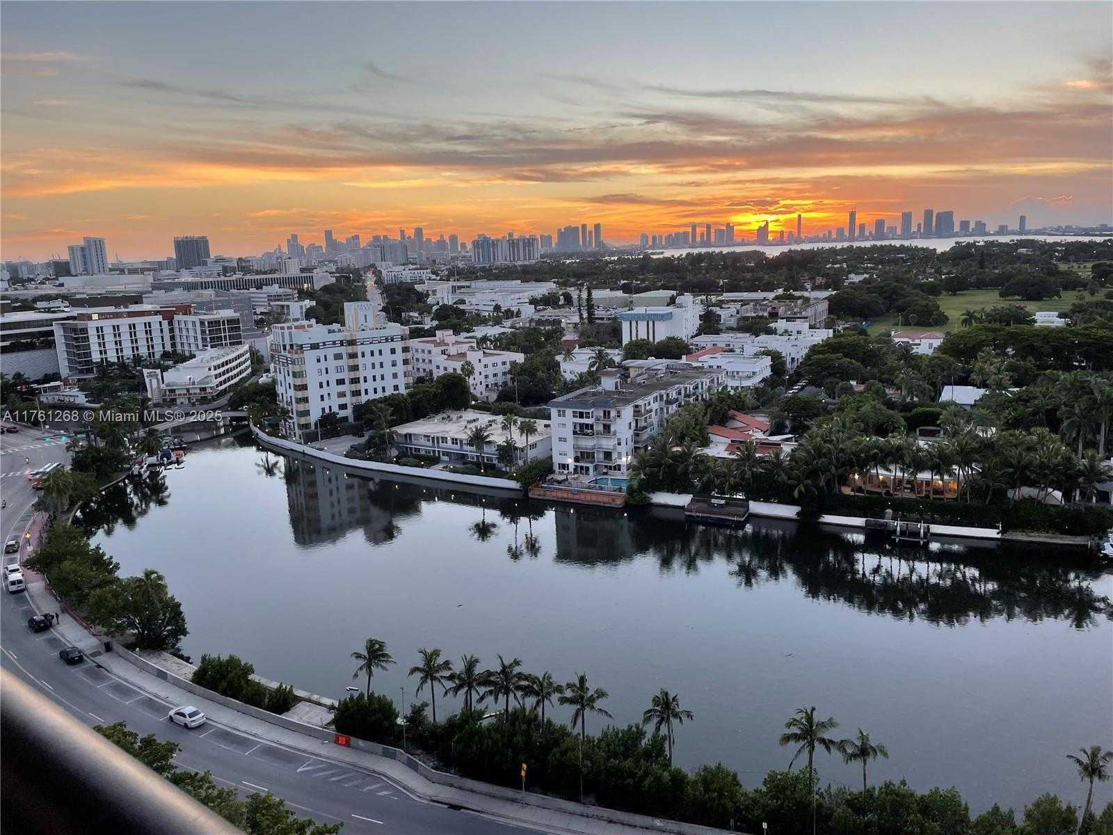 Small Image of 2555 COLLINS AVE #2104, Miami Beach Number 5
