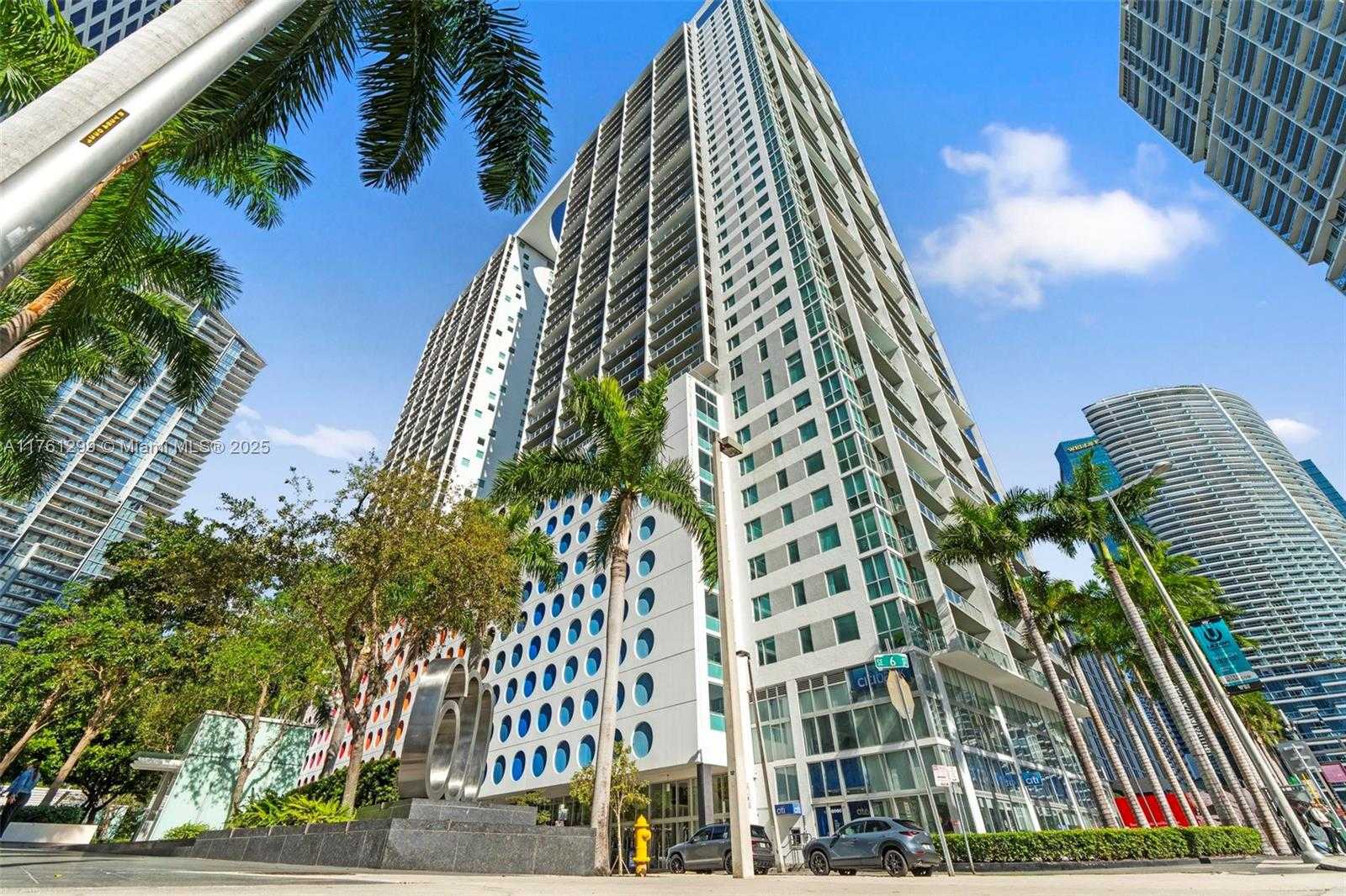 Small Image of 500 BRICKELL AVE #2510, Miami Number 2