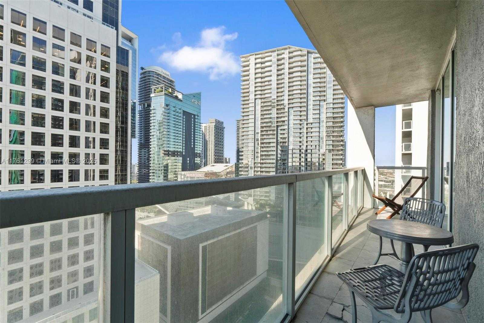 Small Image of 500 BRICKELL AVE #2510, Miami Number 21