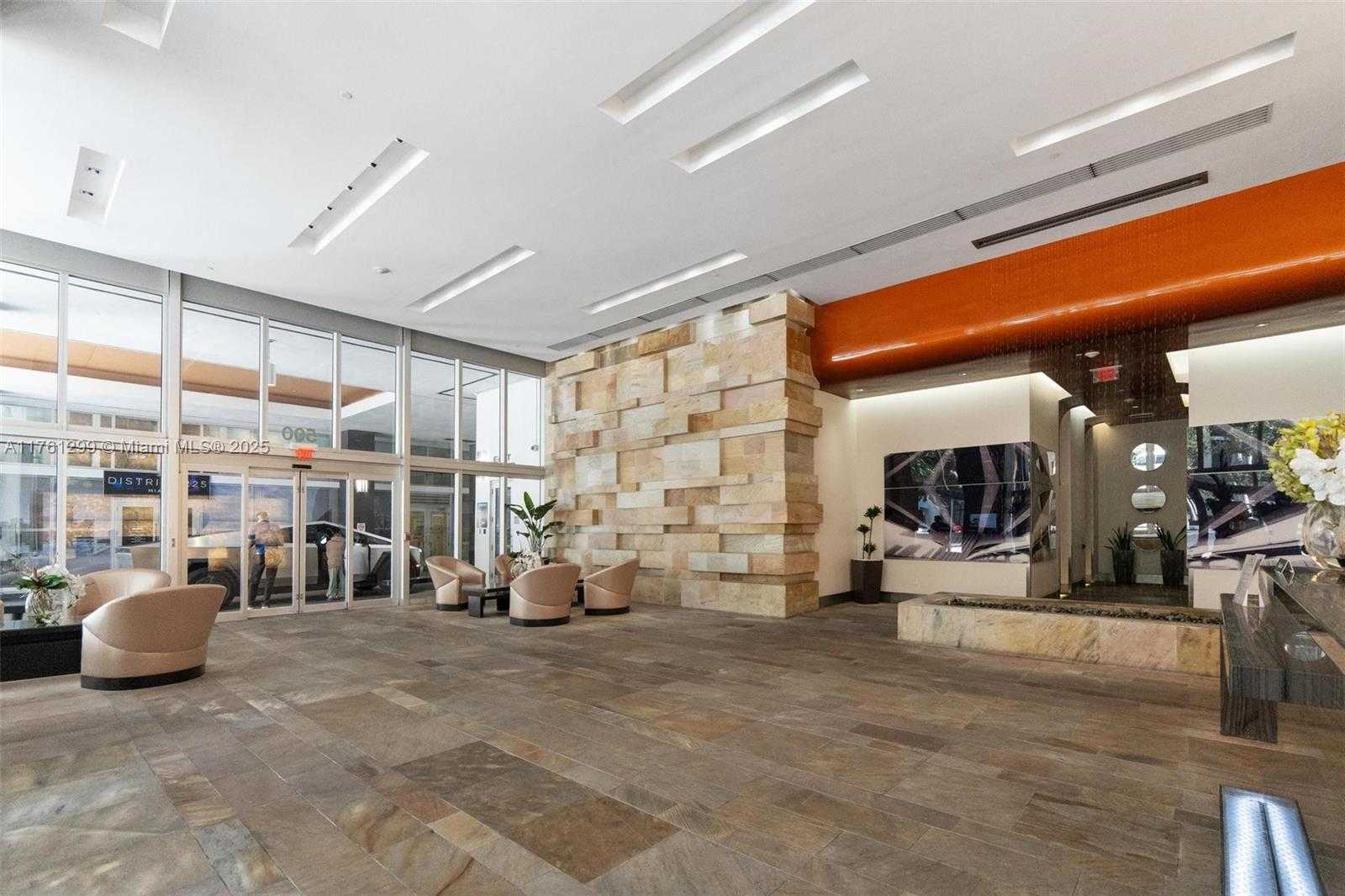 Small Image of 500 BRICKELL AVE #2510, Miami Number 3