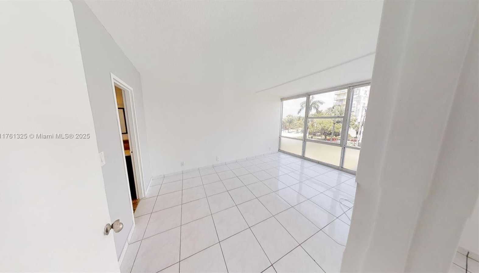 Small Image of 900 BAY DR #209, Miami Beach Number 8