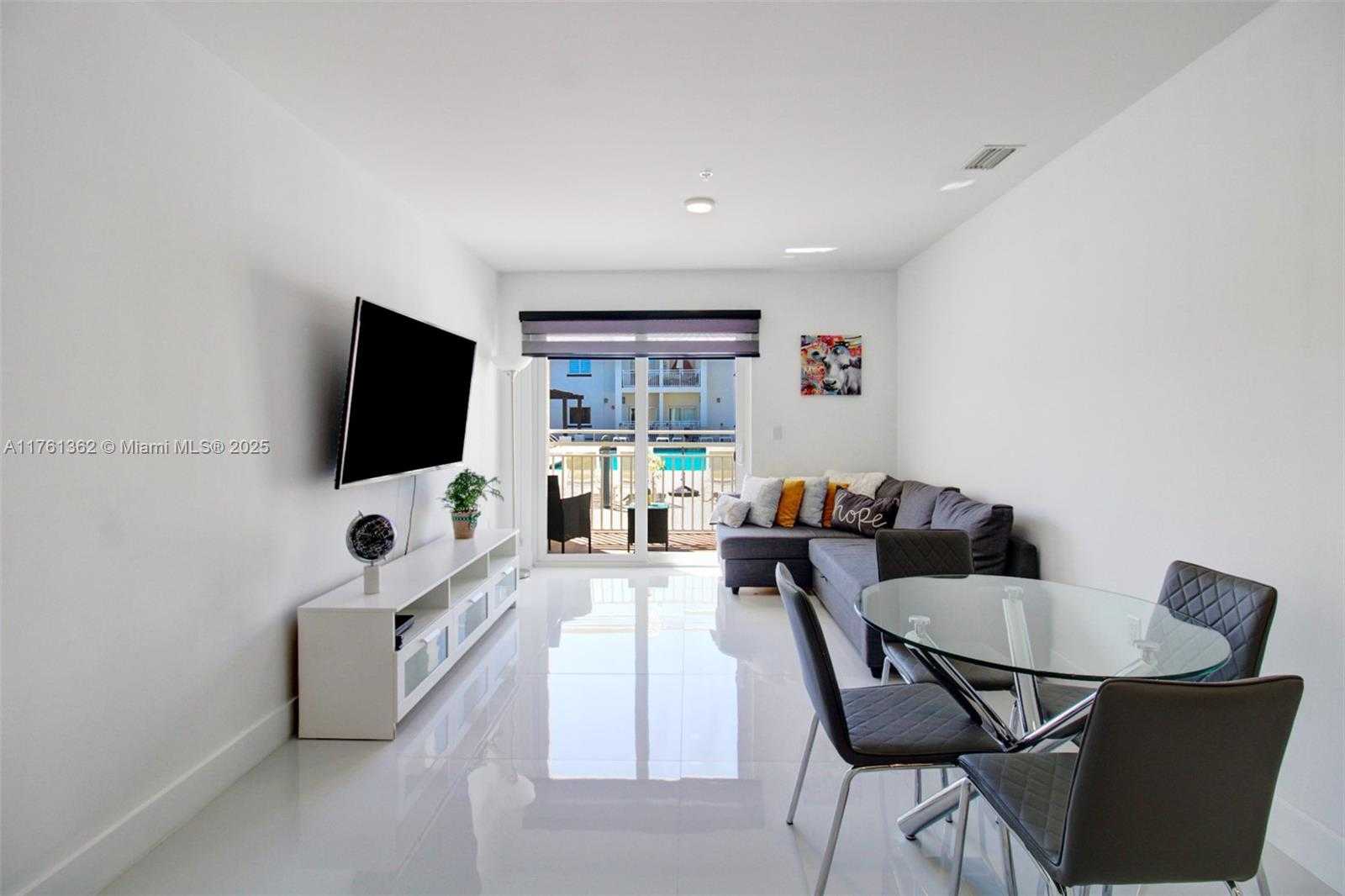 Small Image of 10950 NORTH WEST 82ND ST #319, Doral Number 11