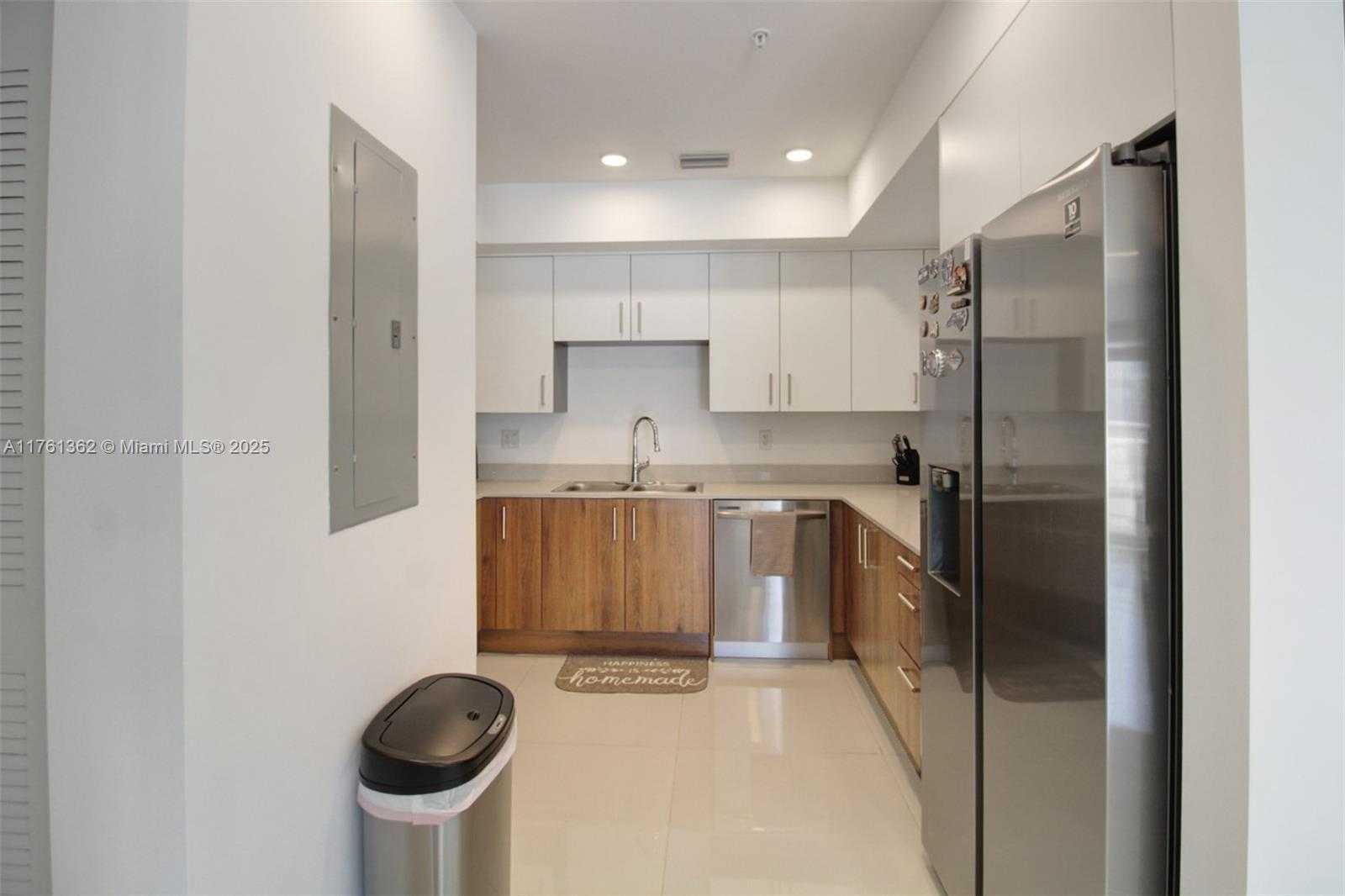 Small Image of 10950 NORTH WEST 82ND ST #319, Doral Number 3
