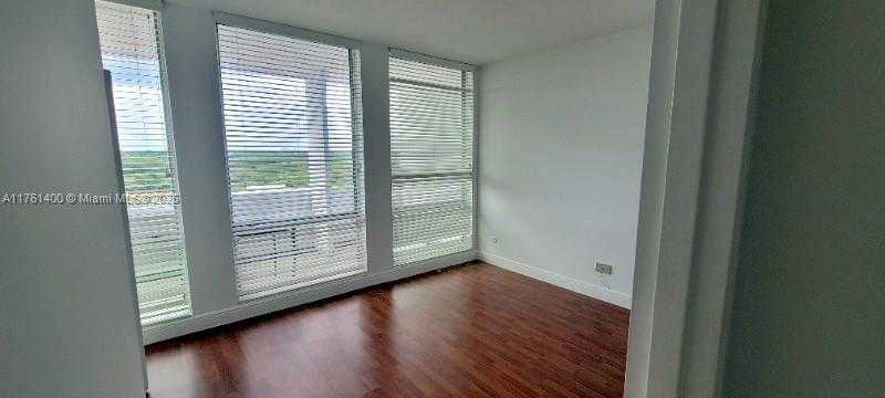 Small Image of 700 BILTMORE WAY #1005, Coral Gables Number 9