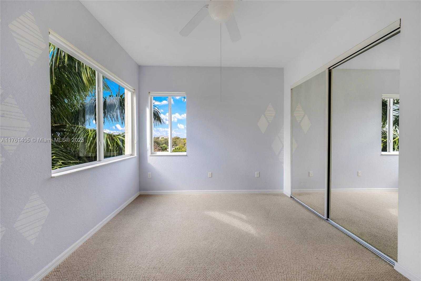 Small Image of 3600 OAKS CLUBHOUSE DR #501, Pompano Beach Number 19