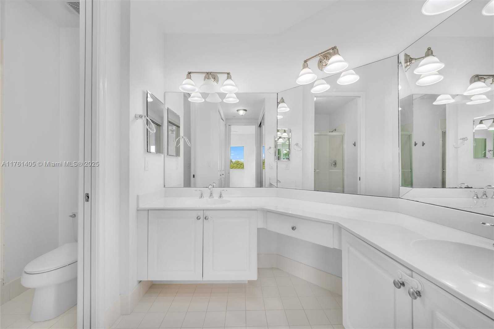 Small Image of 3600 OAKS CLUBHOUSE DR #501, Pompano Beach Number 39