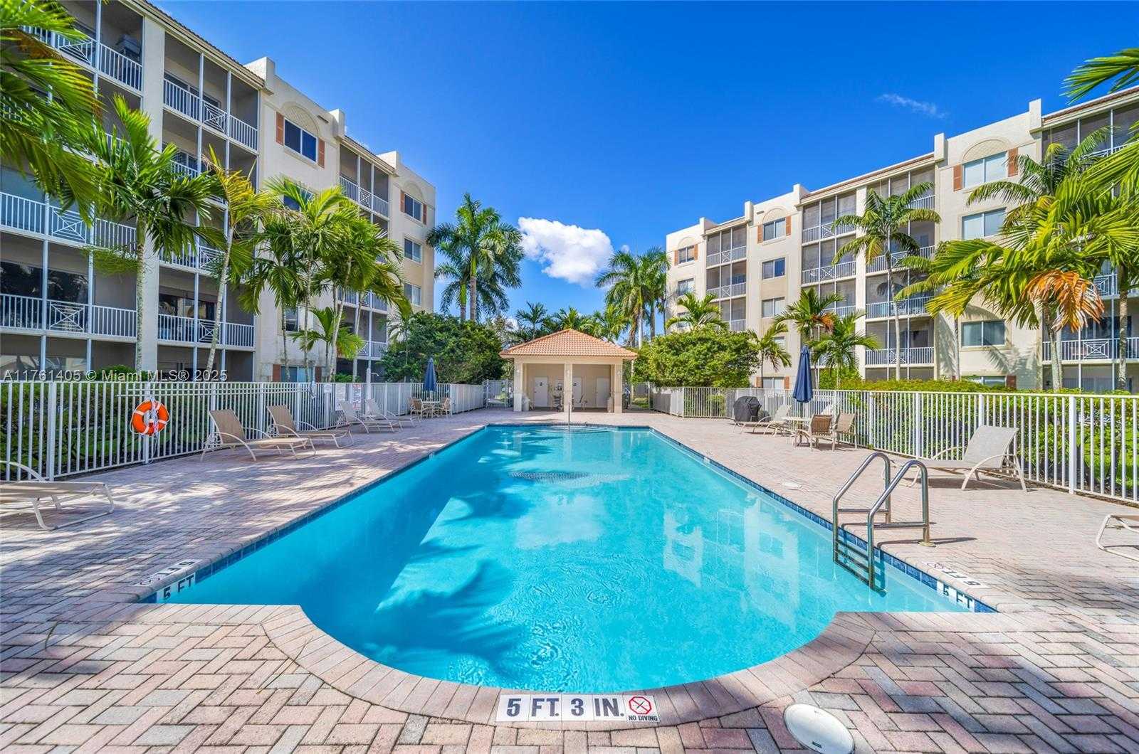Small Image of 3600 OAKS CLUBHOUSE DR #501, Pompano Beach Number 51