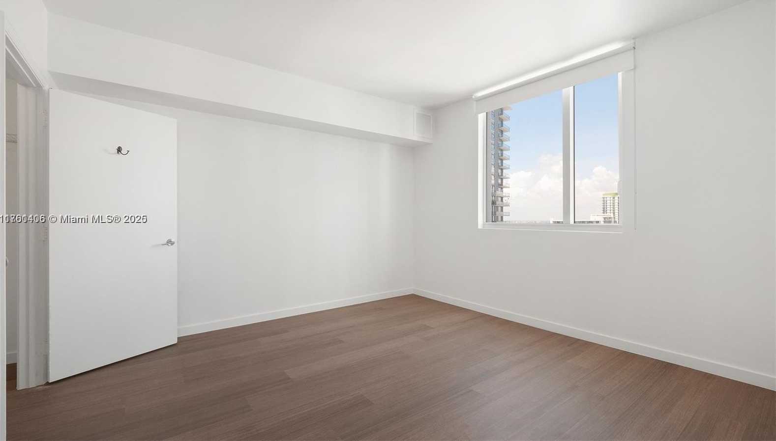 Small Image of 55 SOUTH EAST 6TH ST #3701, Miami Number 13