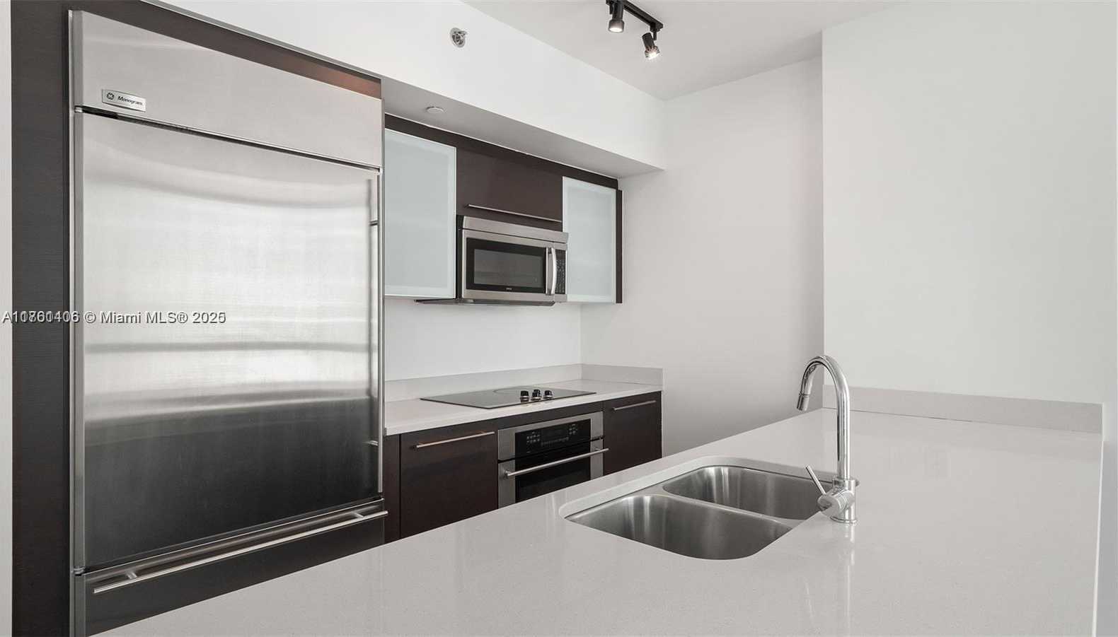 Small Image of 55 SOUTH EAST 6TH ST #3701, Miami Number 4