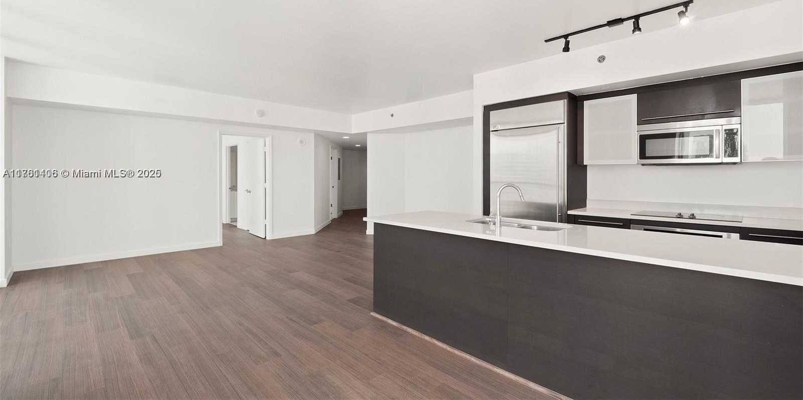 Small Image of 55 SOUTH EAST 6TH ST #3701, Miami Number 6