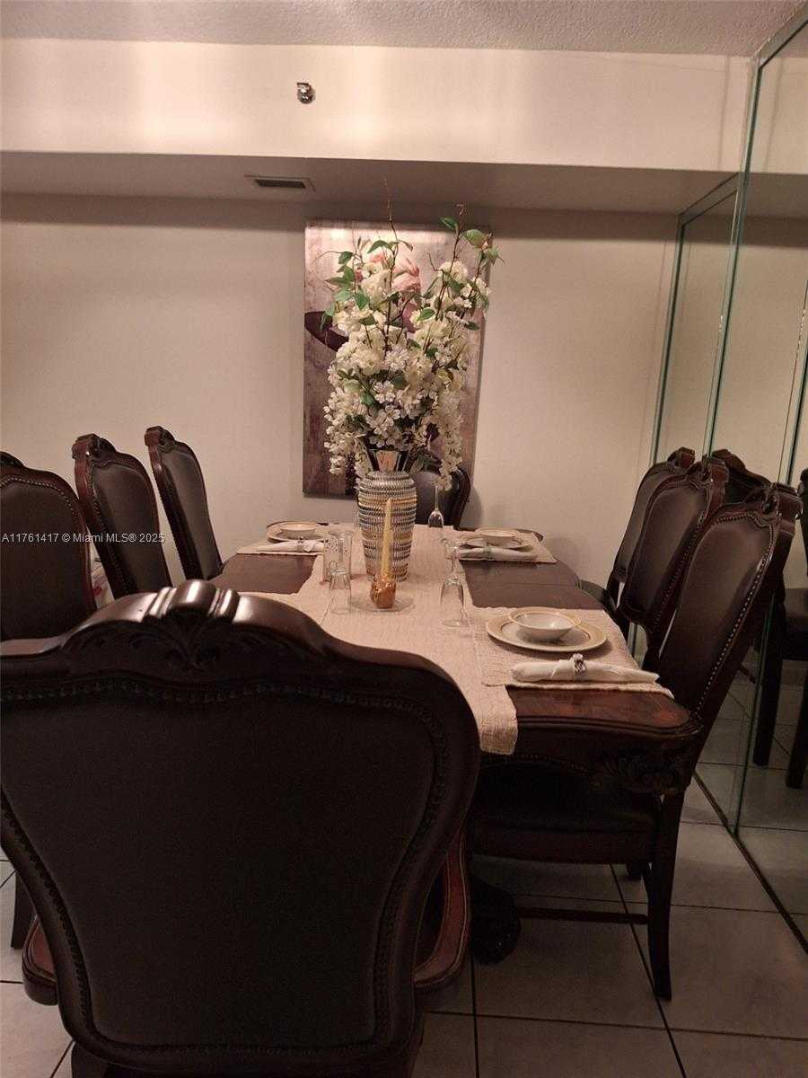 Small Image of 1100 SAINT CHARLES PL #717, Pembroke Pines Number 10