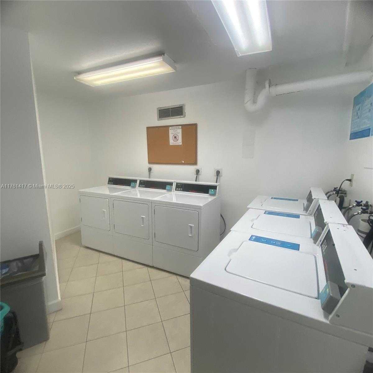 Small Image of 1100 SAINT CHARLES PL #717, Pembroke Pines Number 13