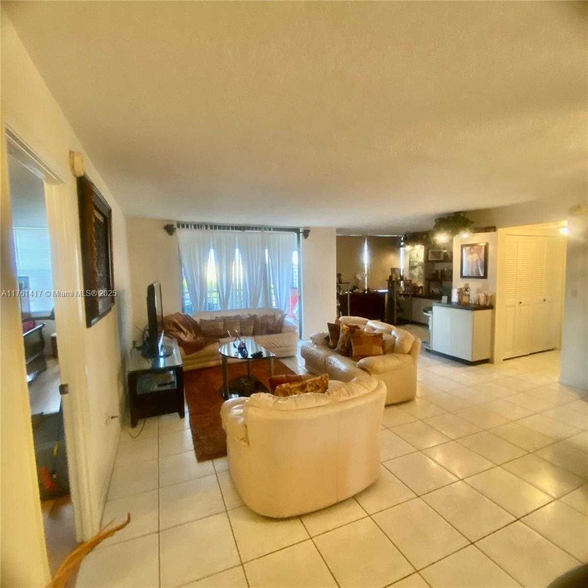 Small Image of 1100 SAINT CHARLES PL #717, Pembroke Pines Number 3