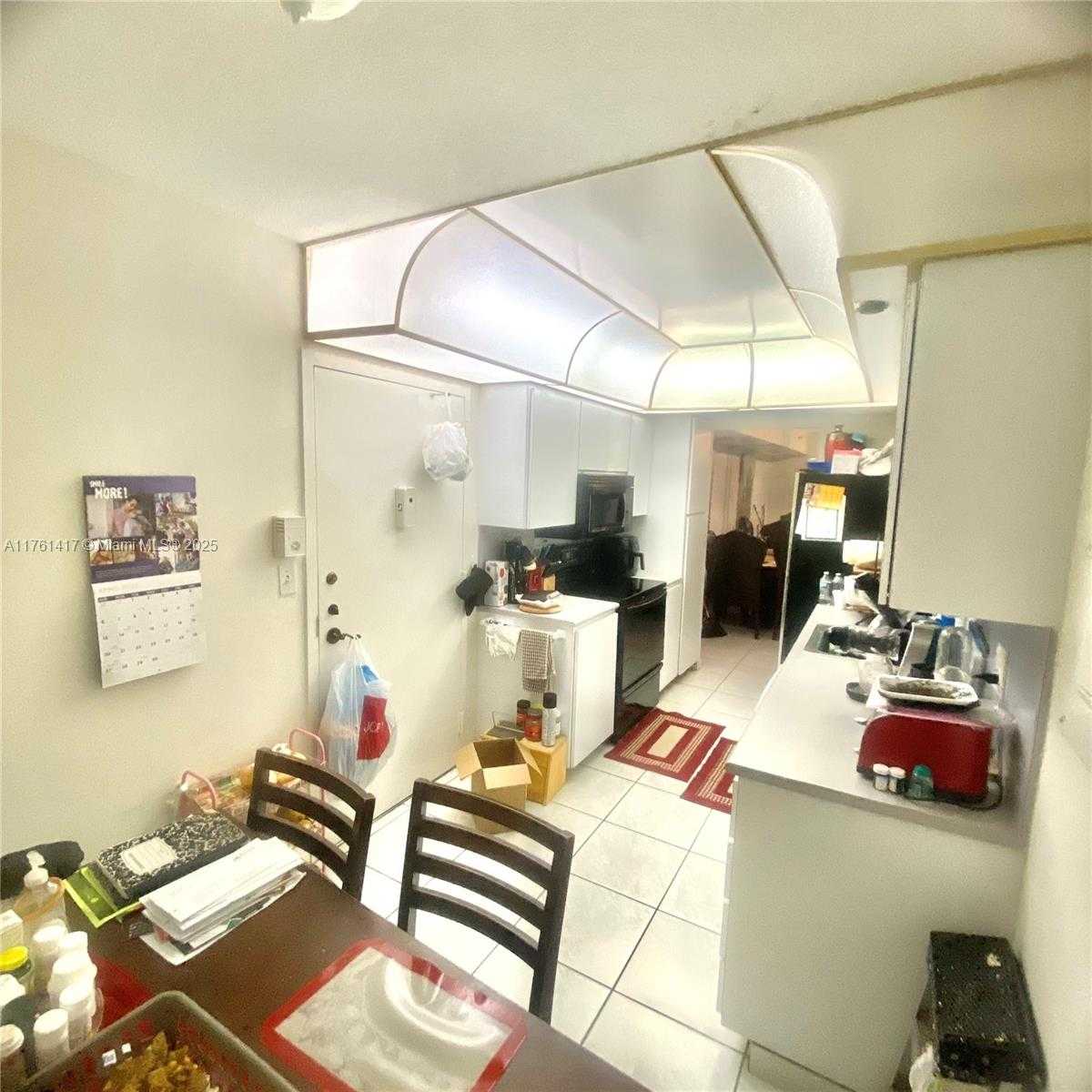 Small Image of 1100 SAINT CHARLES PL #717, Pembroke Pines Number 5