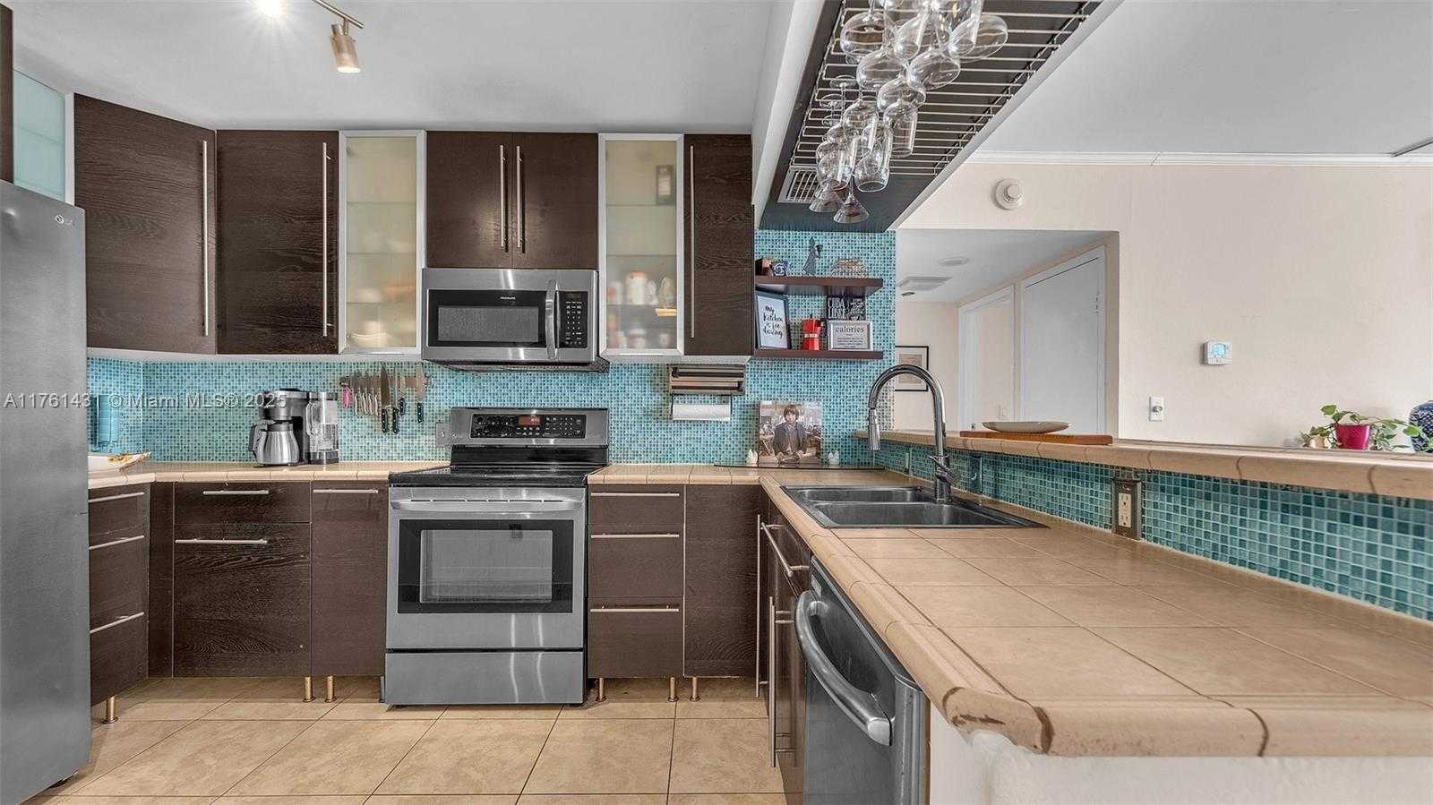 Small Image of 3675 NORTH COUNTRY CLUB DR #603, Aventura Number 12