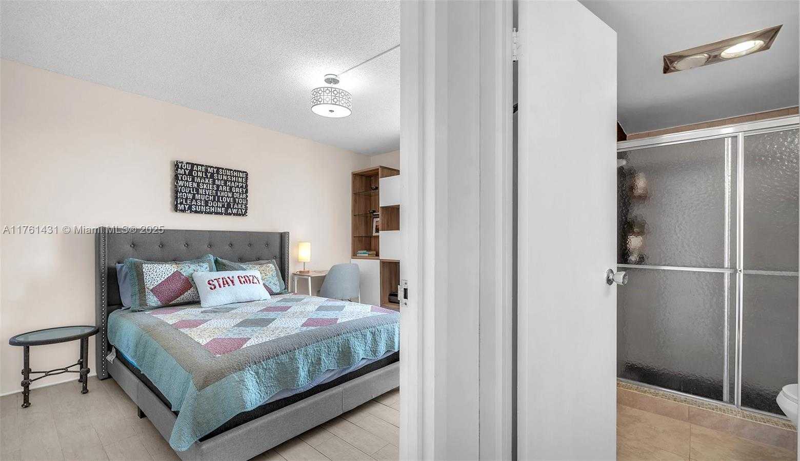 Small Image of 3675 NORTH COUNTRY CLUB DR #603, Aventura Number 16