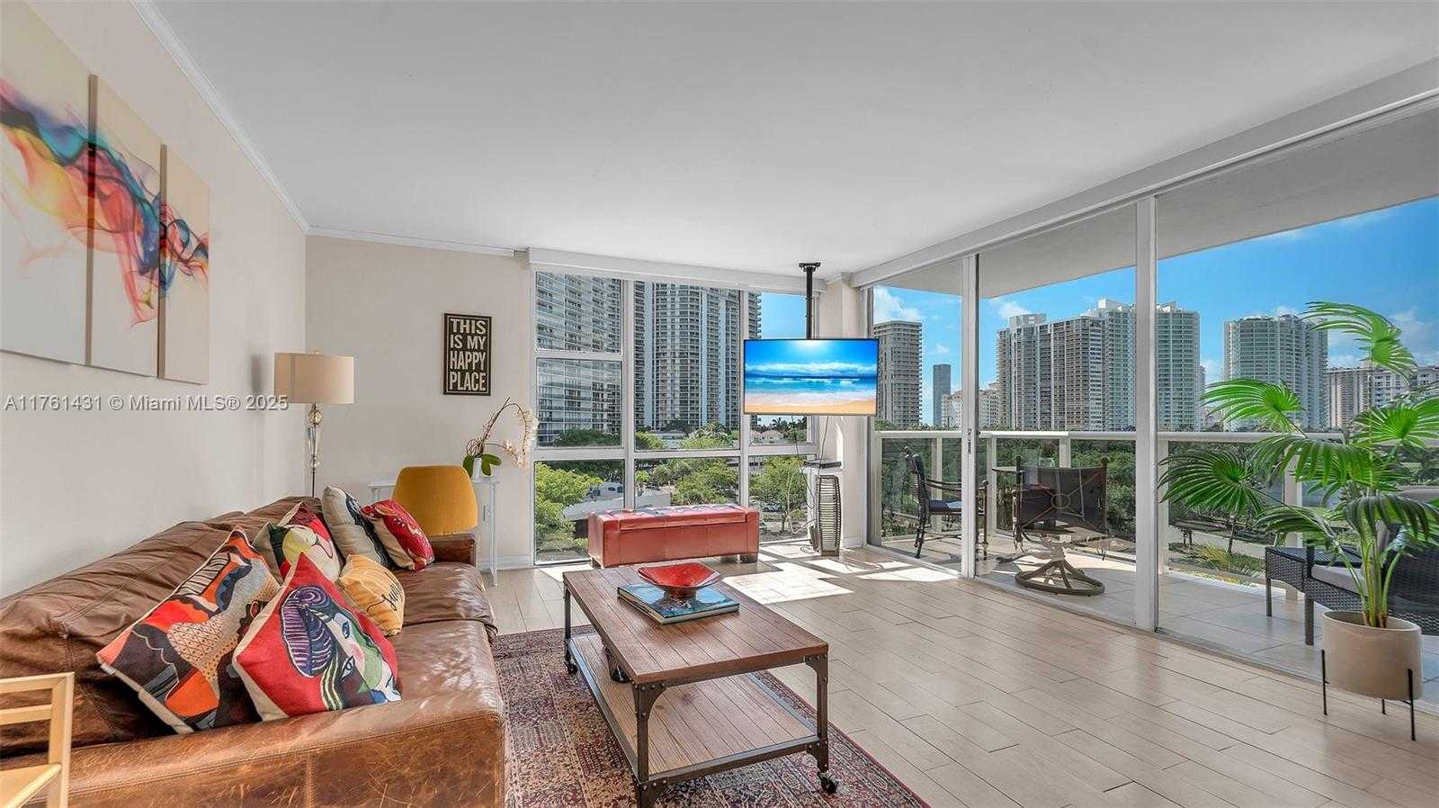 Small Image of 3675 NORTH COUNTRY CLUB DR #603, Aventura Number 2