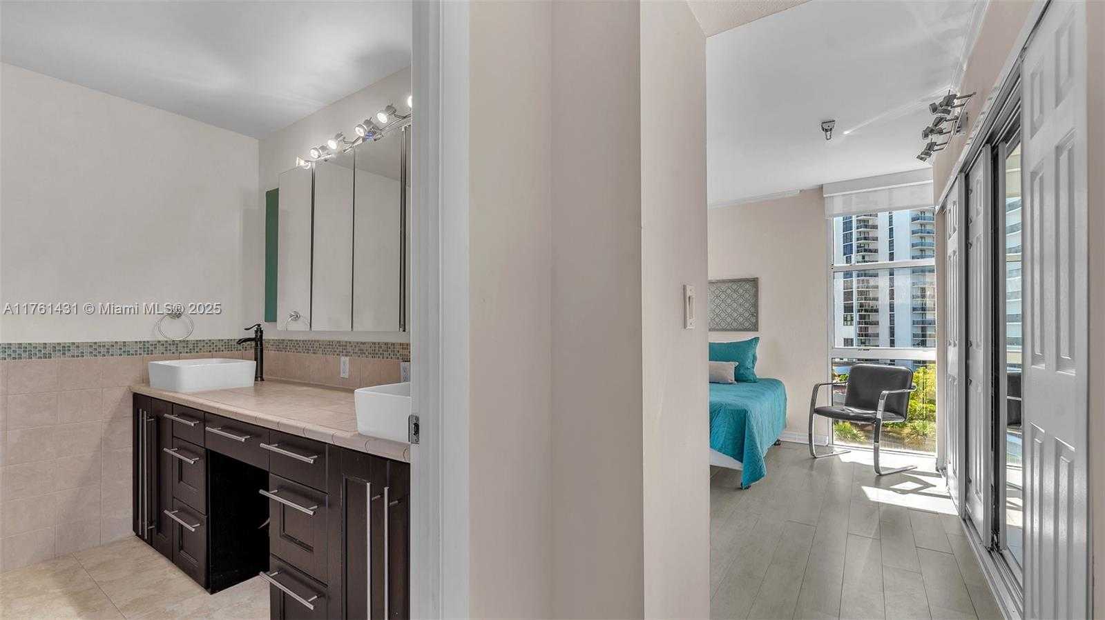 Small Image of 3675 NORTH COUNTRY CLUB DR #603, Aventura Number 23