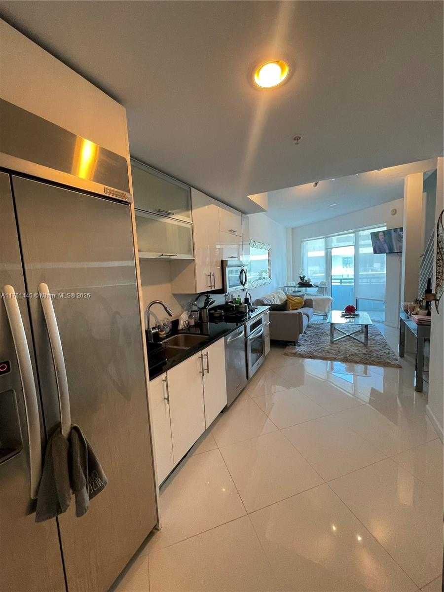 Small Image of 60 SOUTH WEST 13TH ST #5214, Miami Number 3