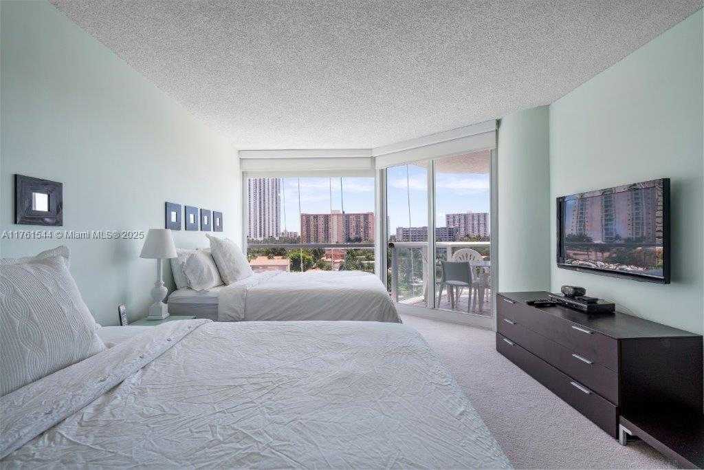 Small Image of 16400 COLLINS AVE #544, Sunny Isles Beach Number 13