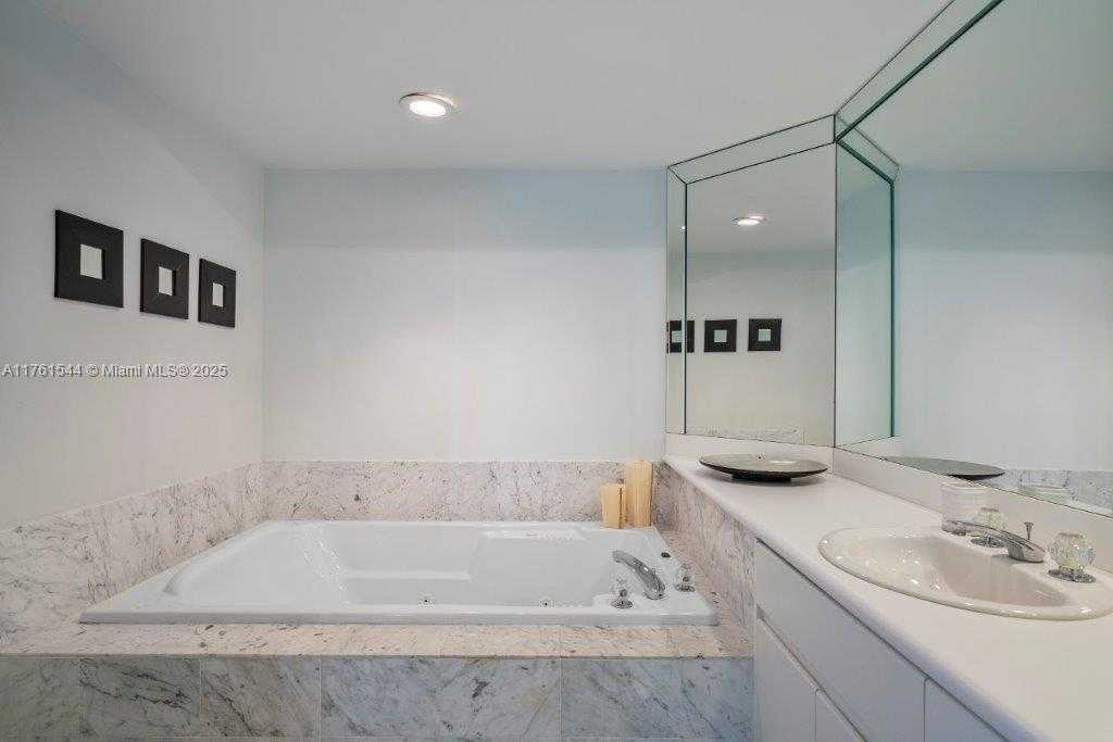 Small Image of 16400 COLLINS AVE #544, Sunny Isles Beach Number 15